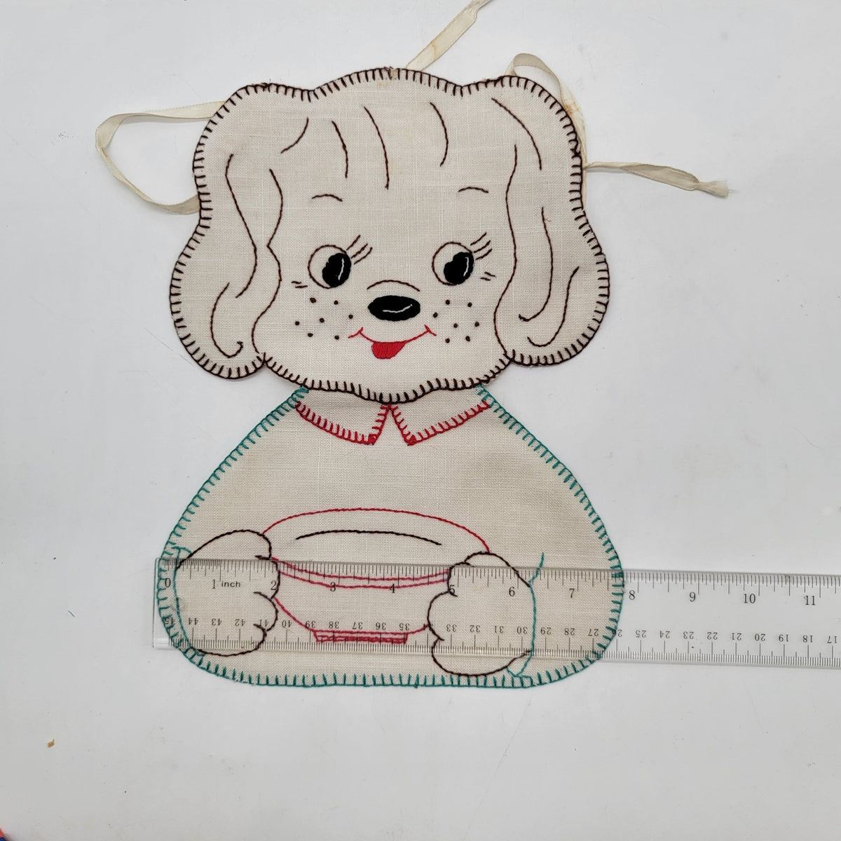 1930s Hand-Embroidered Puppy Dog Bib
