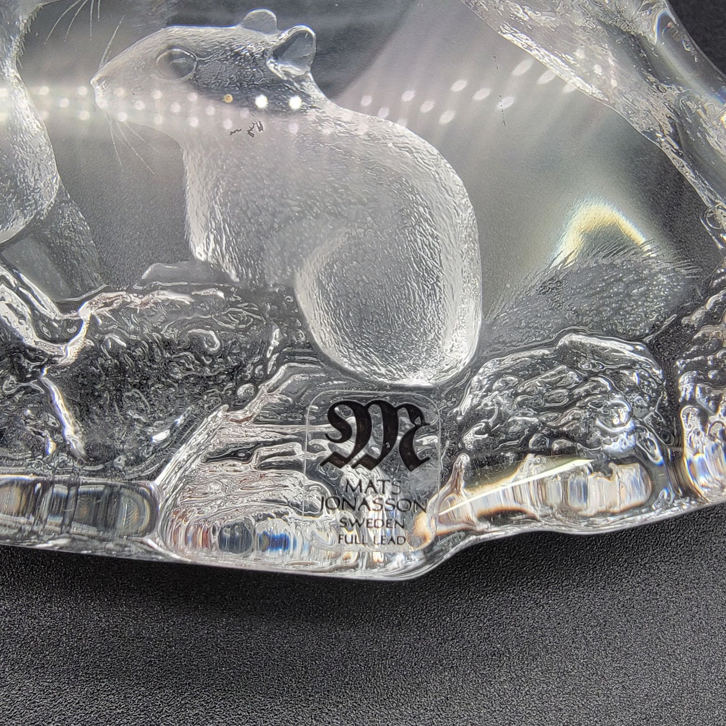 Mats Jonasson Crystal Chipmunks  Paperweight  Signed MJ Sweden 3657