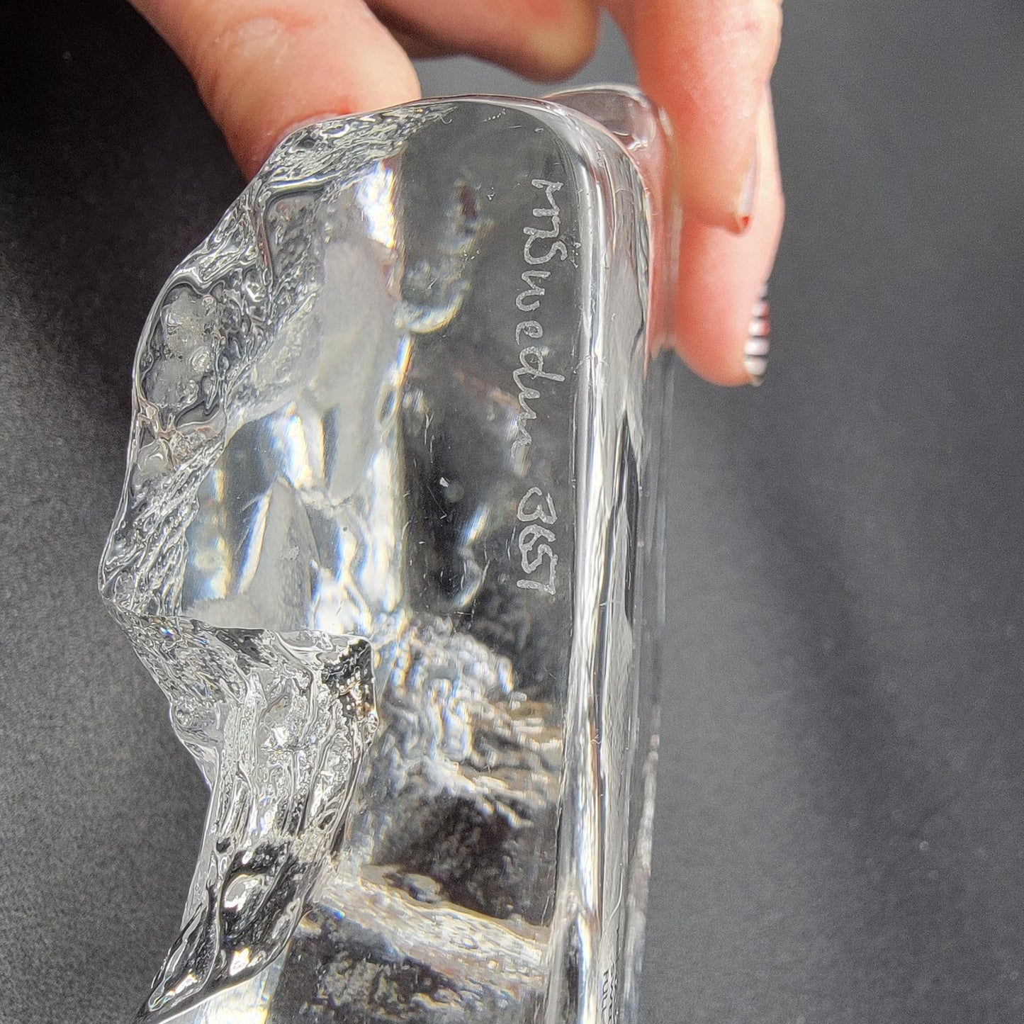 Mats Jonasson Crystal Chipmunks  Paperweight  Signed MJ Sweden 3657