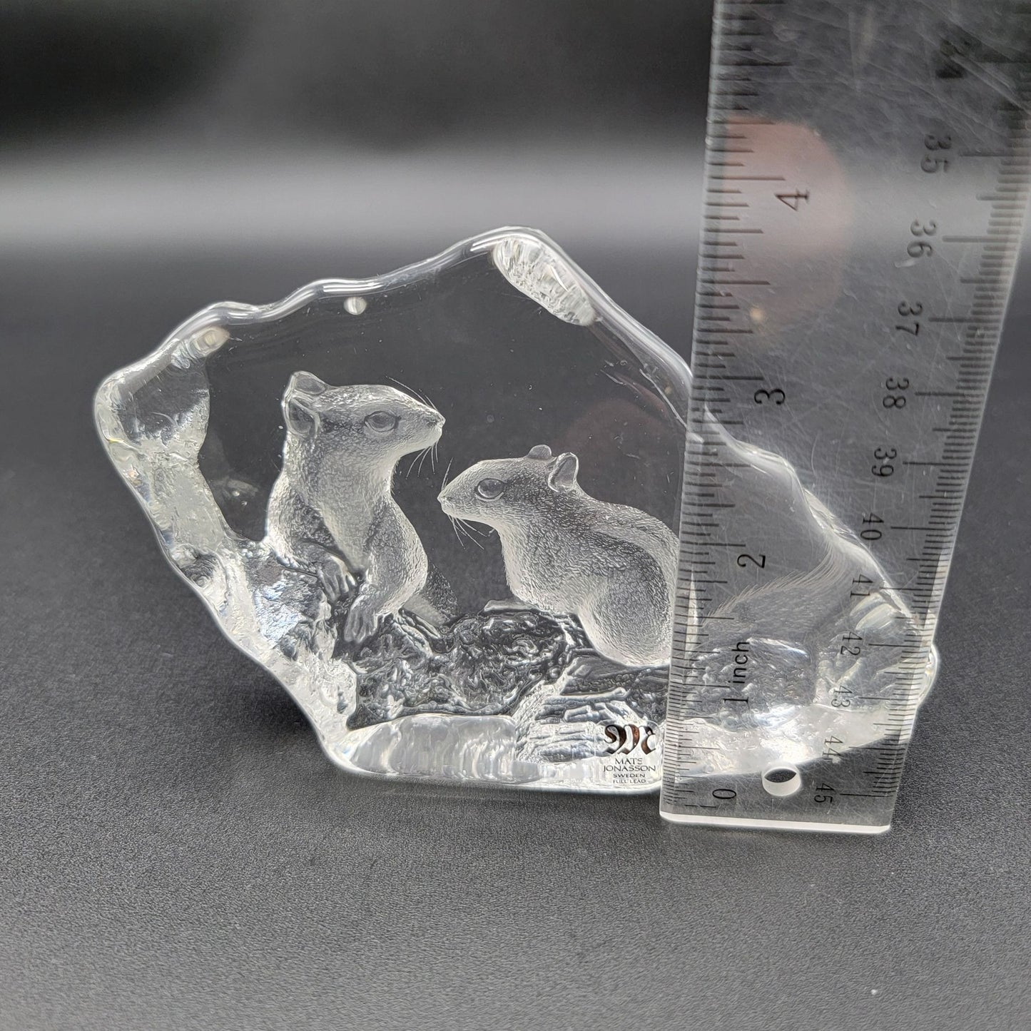 Mats Jonasson Crystal Chipmunks  Paperweight  Signed MJ Sweden 3657