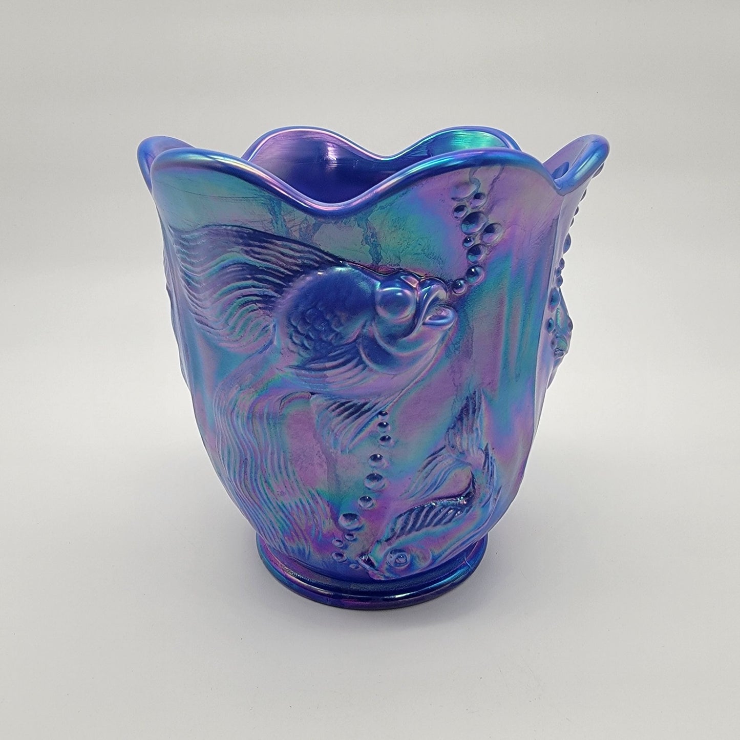 Fenton Glass 2004 Atlantis Periwinkle Iridescent Blue Fish Vase
