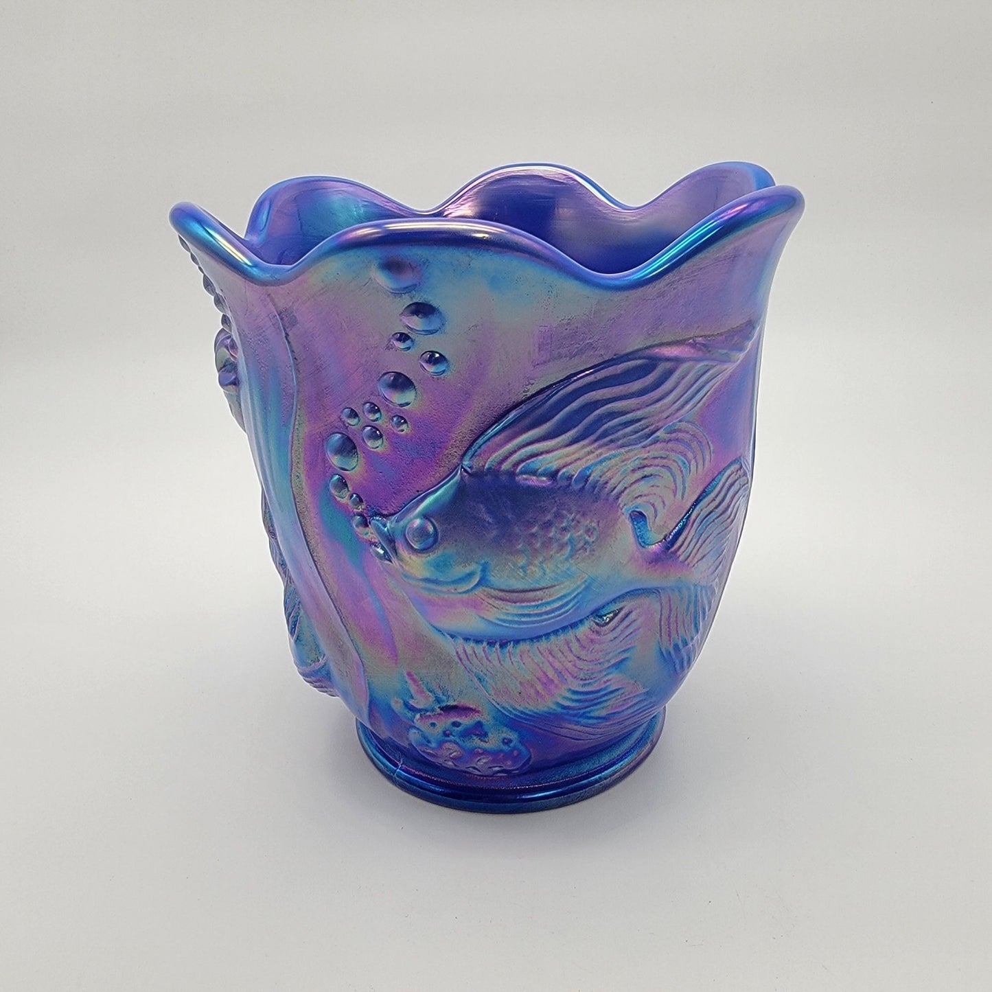 Fenton Glass 2004 Atlantis Periwinkle Iridescent Blue Fish Vase