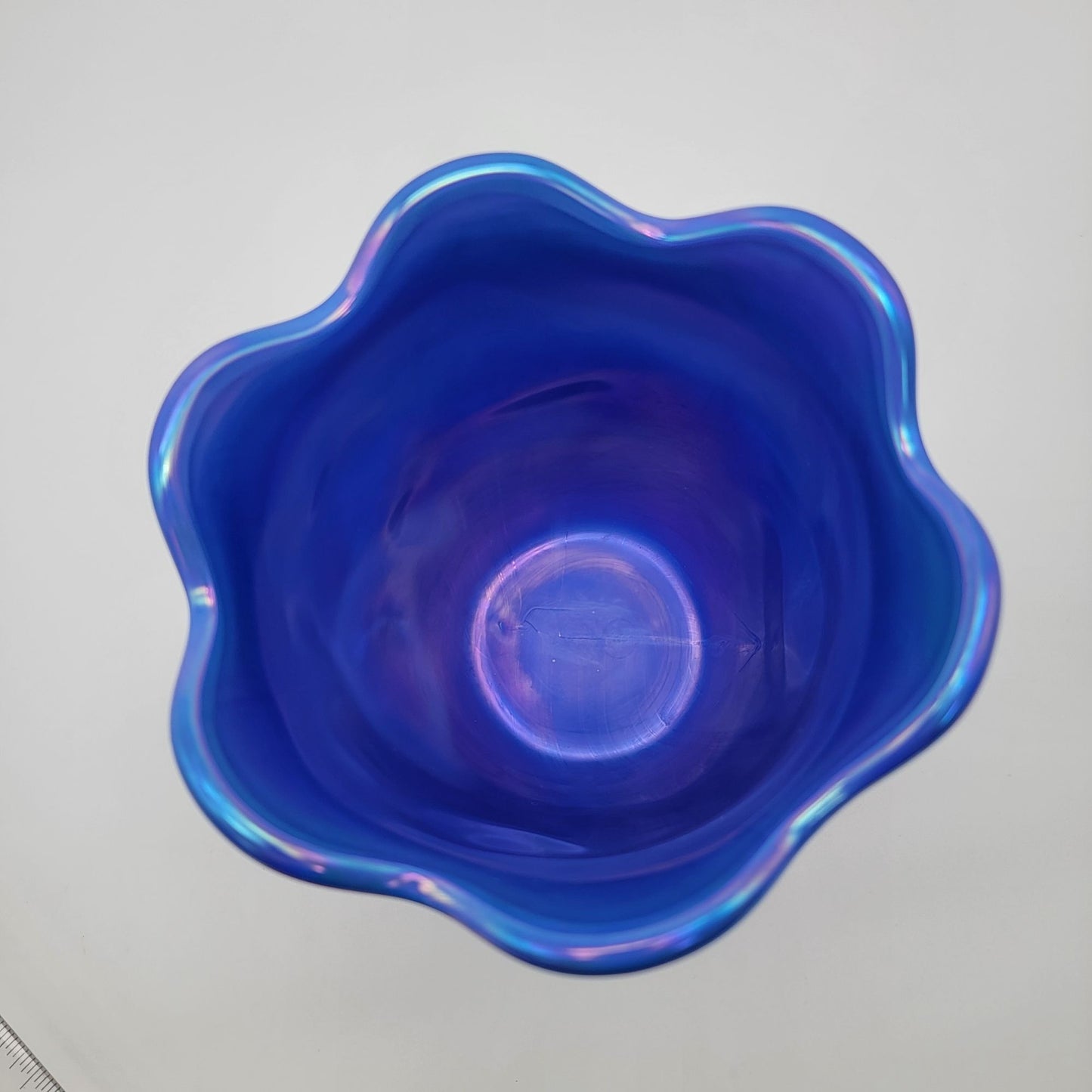 Fenton Glass 2004 Atlantis Periwinkle Iridescent Blue Fish Vase
