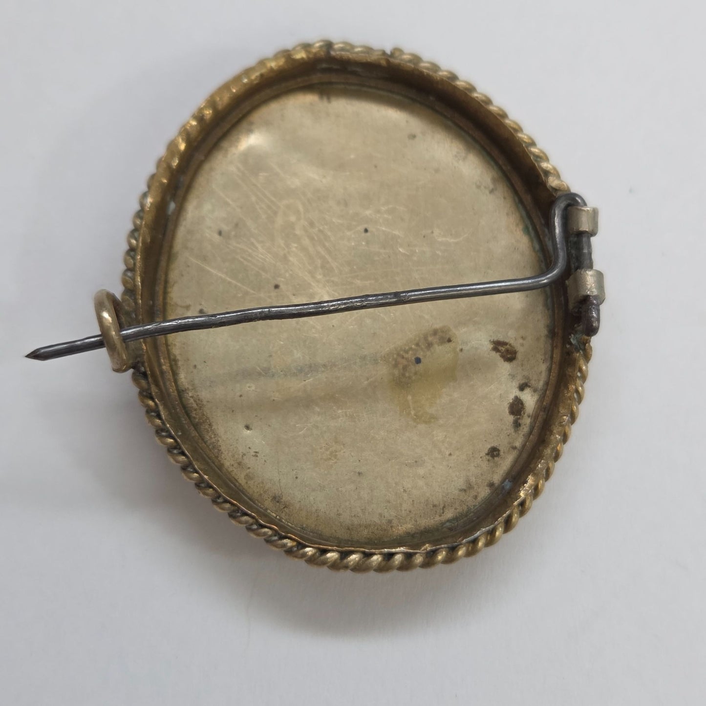 Antique Neoclassical Sardonyx Shell Cameo Brooch C-Clasp Tube Hinge
