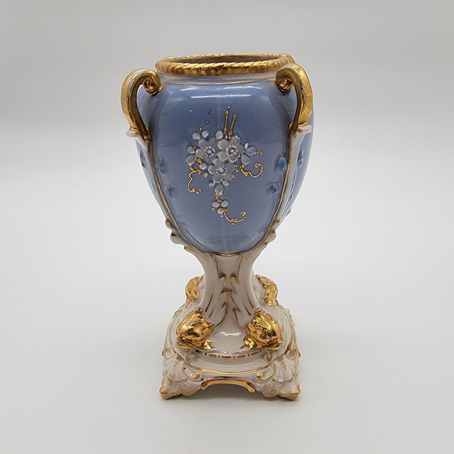 Antique Riessner Stellmacher & Kessel Art Nouveau Porcelain Turn Teplitz Vase Bleu Celeste (Sky Blue)