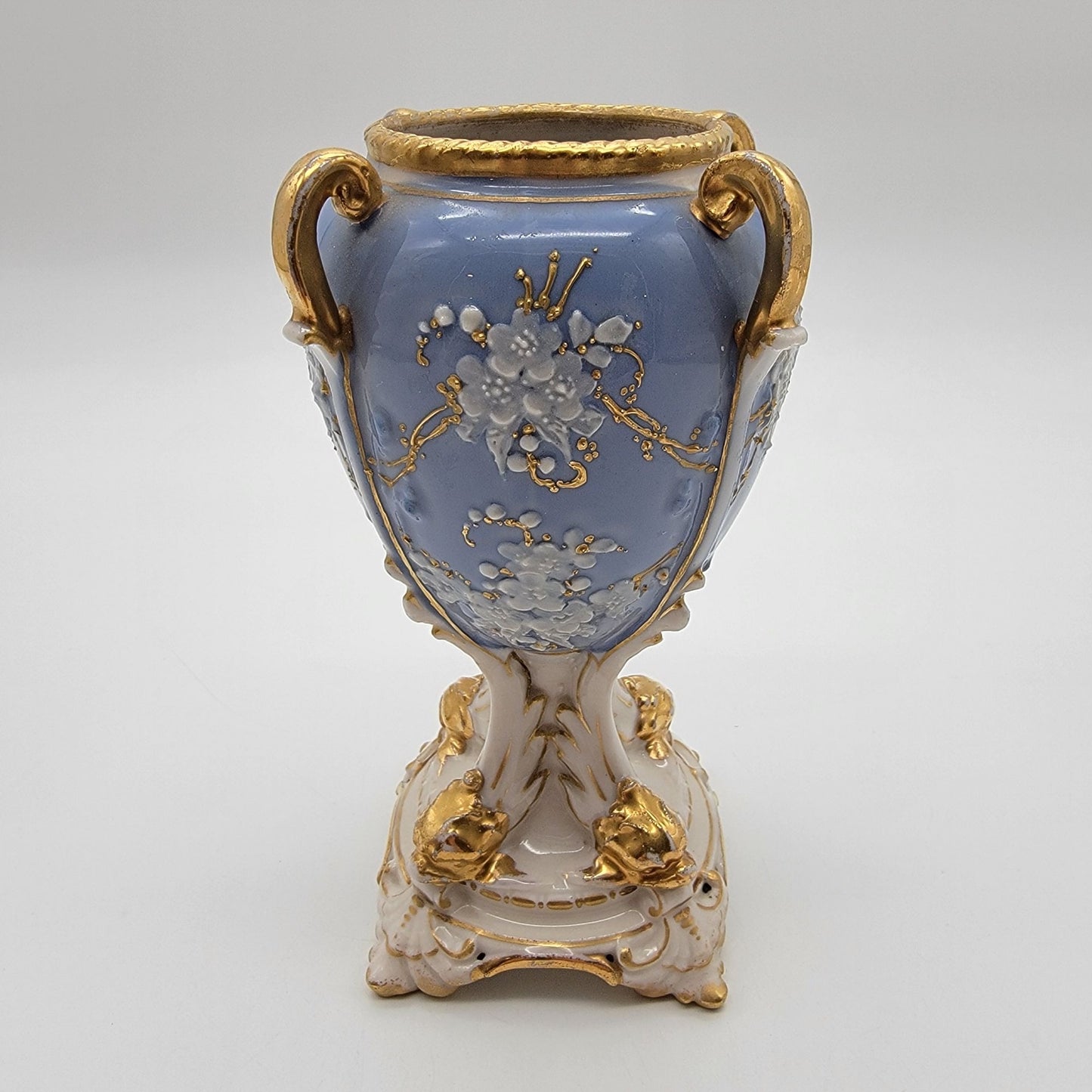 Antique Riessner Stellmacher & Kessel Art Nouveau Porcelain Turn Teplitz Vase Bleu Celeste (Sky Blue)