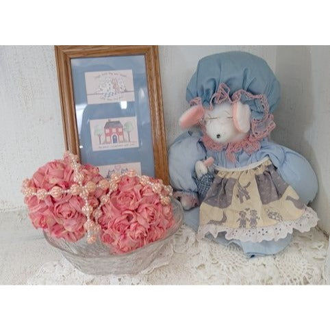 Vignettes by The Niche Lady: Vignette #5