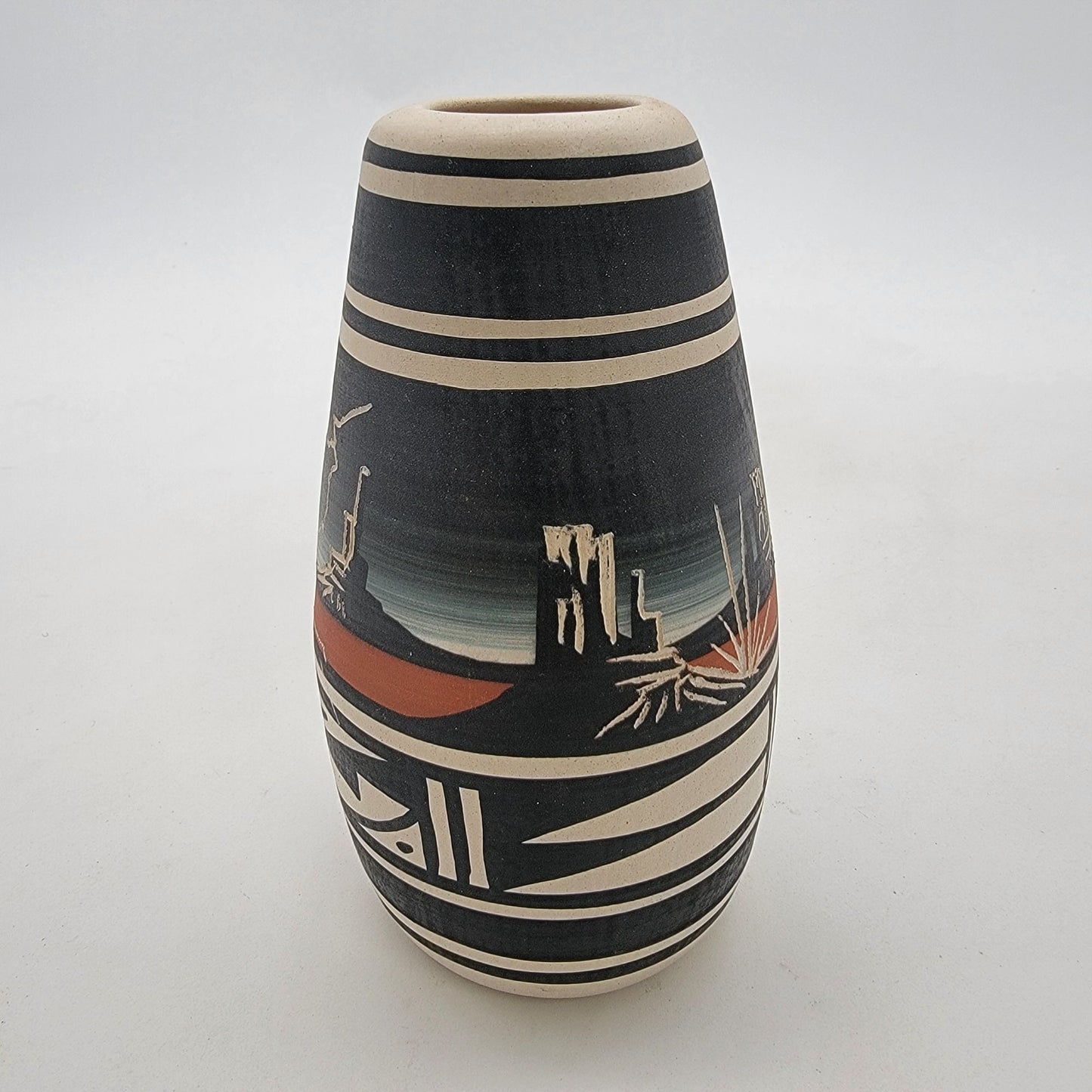 Vintage Navajo Dine Cedar Mesa Pueblo Etched Art Pottery Vase Signed