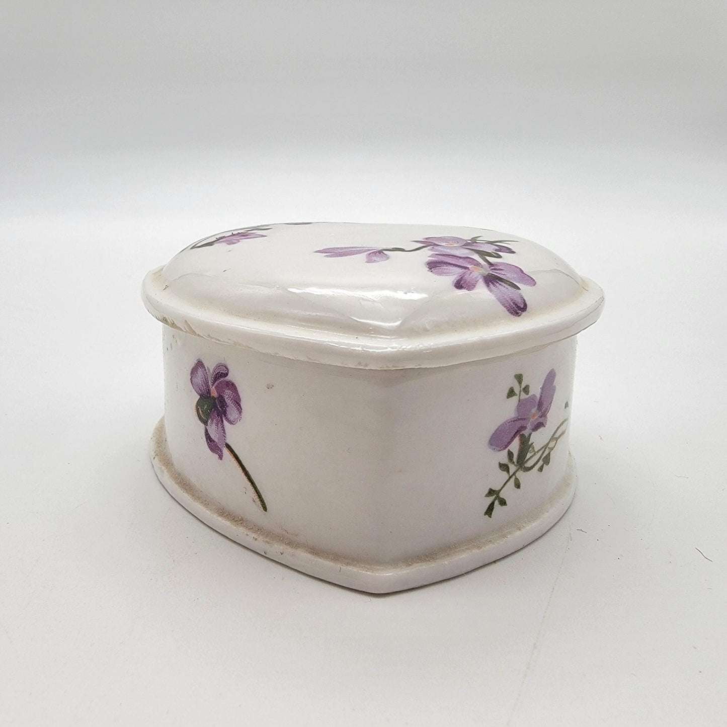 Vintage Mann Purple Violets Heart Trinket Box