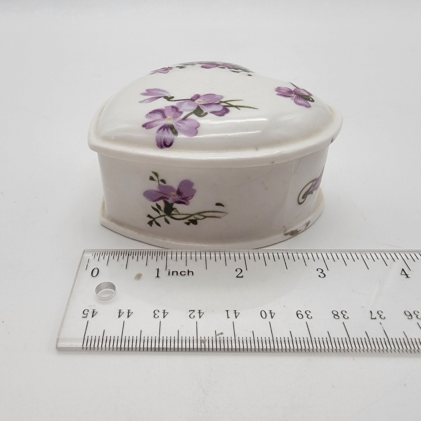 Vintage Mann Purple Violets Heart Trinket Box
