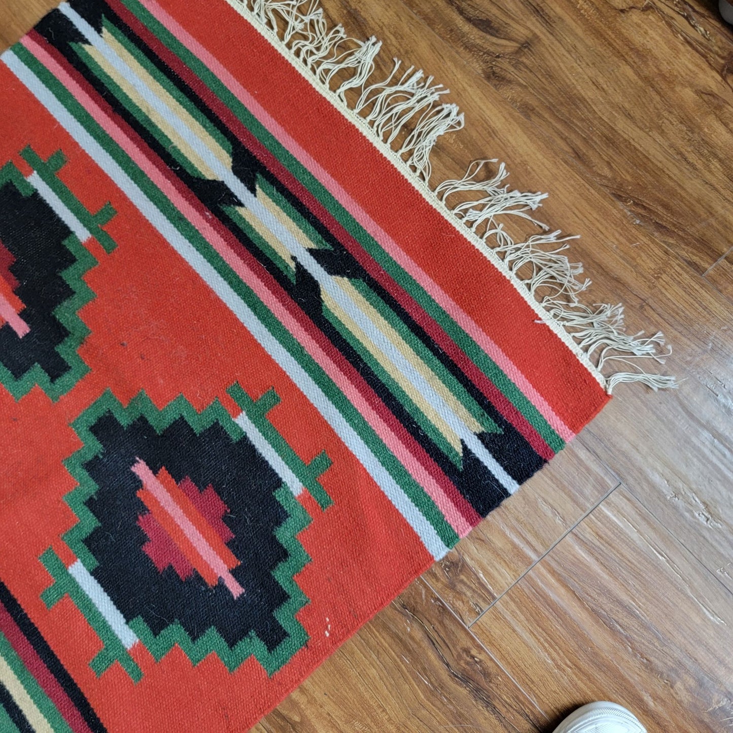 Vintage Handwoven Kilim Design 100% Wool Rug