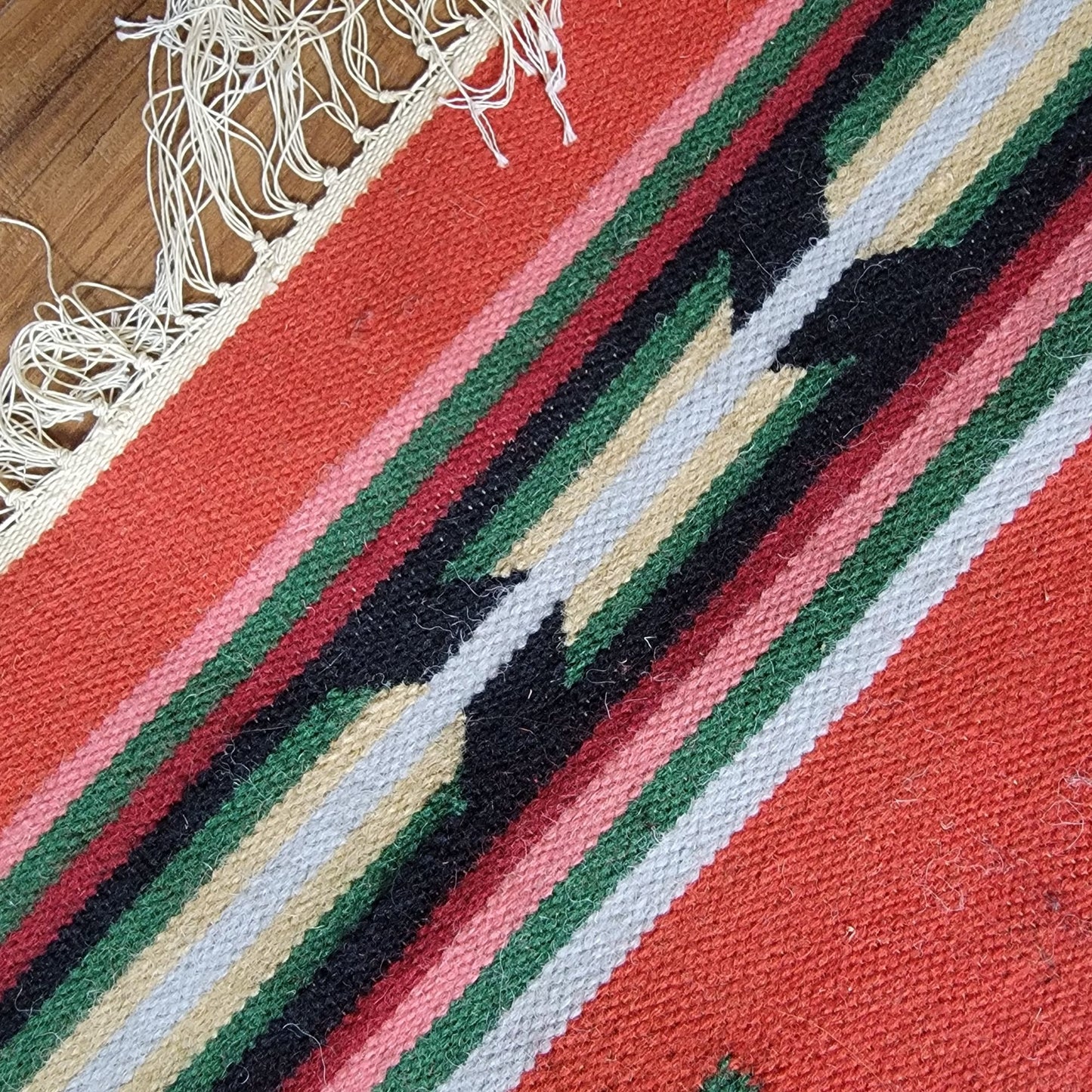 Vintage Handwoven Kilim Design 100% Wool Rug