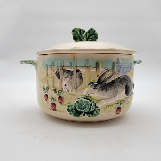 1983 Haldon Group Rabbit Parade Pot with Carrot Spreader