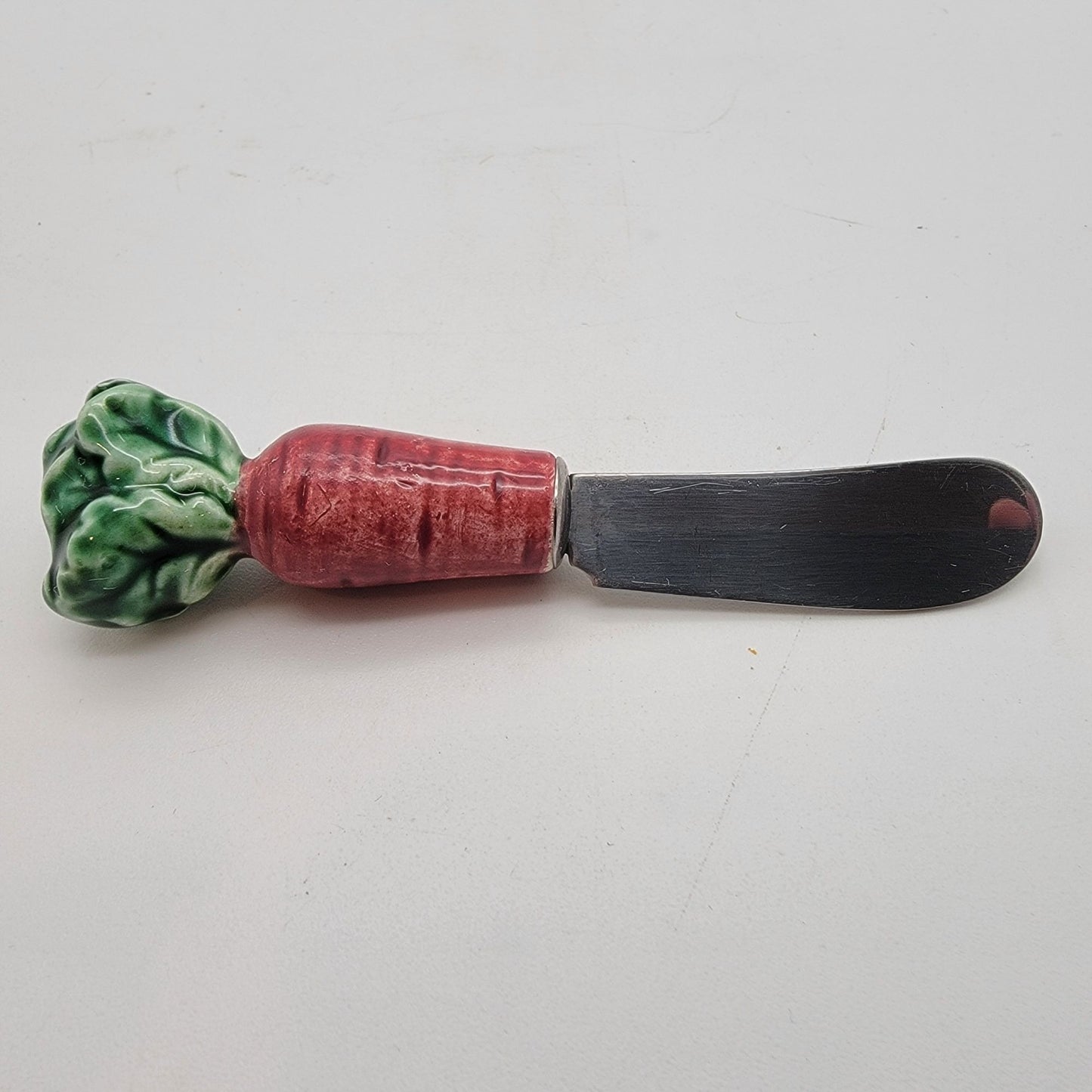 1983 Haldon Group Rabbit Parade Pot with Carrot Spreader