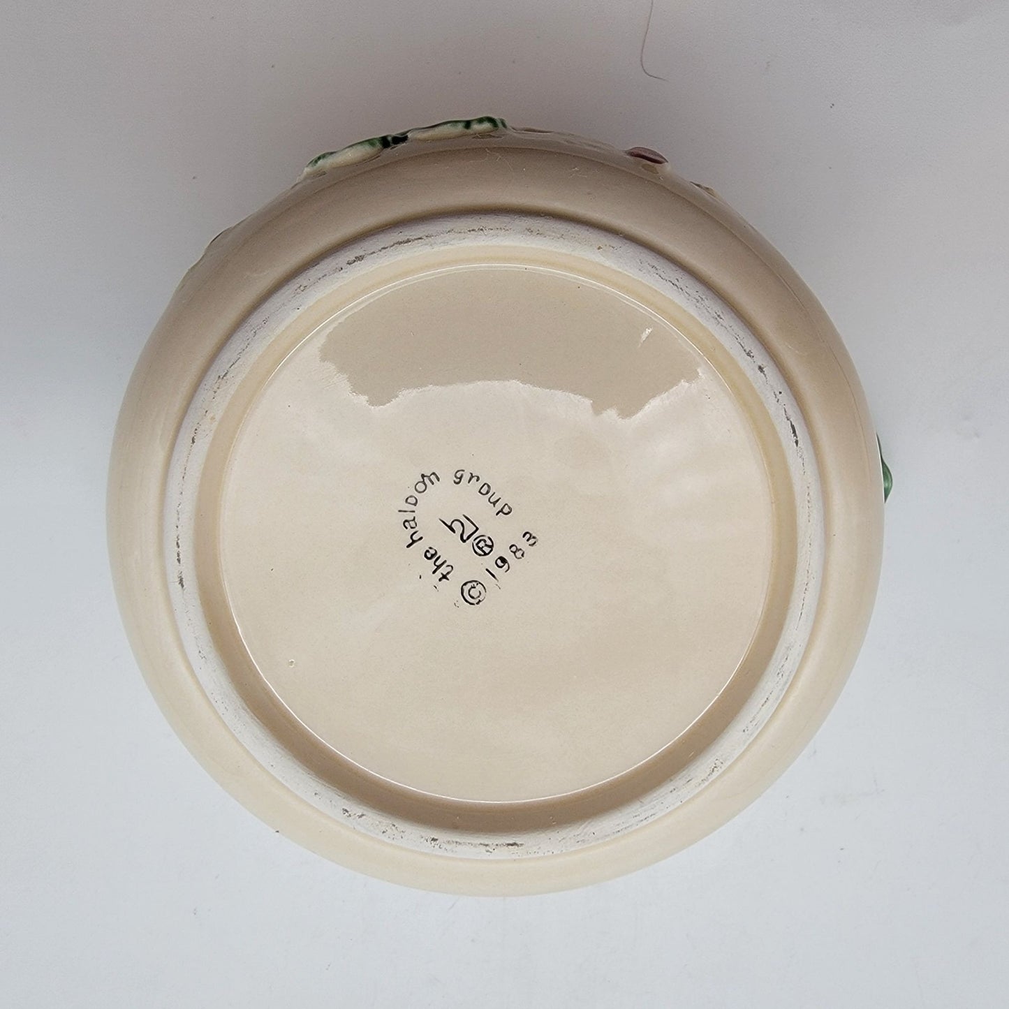 1983 Haldon Group Rabbit Parade Pot with Carrot Spreader