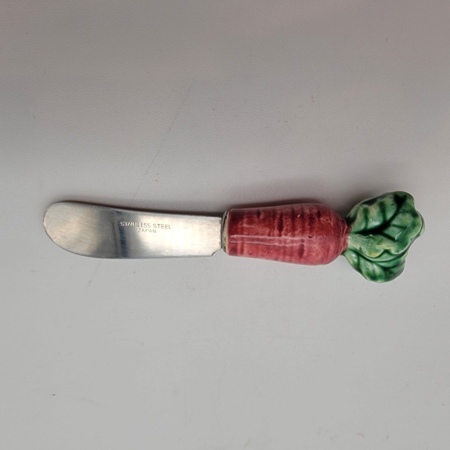 1983 Haldon Group Rabbit Parade Pot with Carrot Spreader