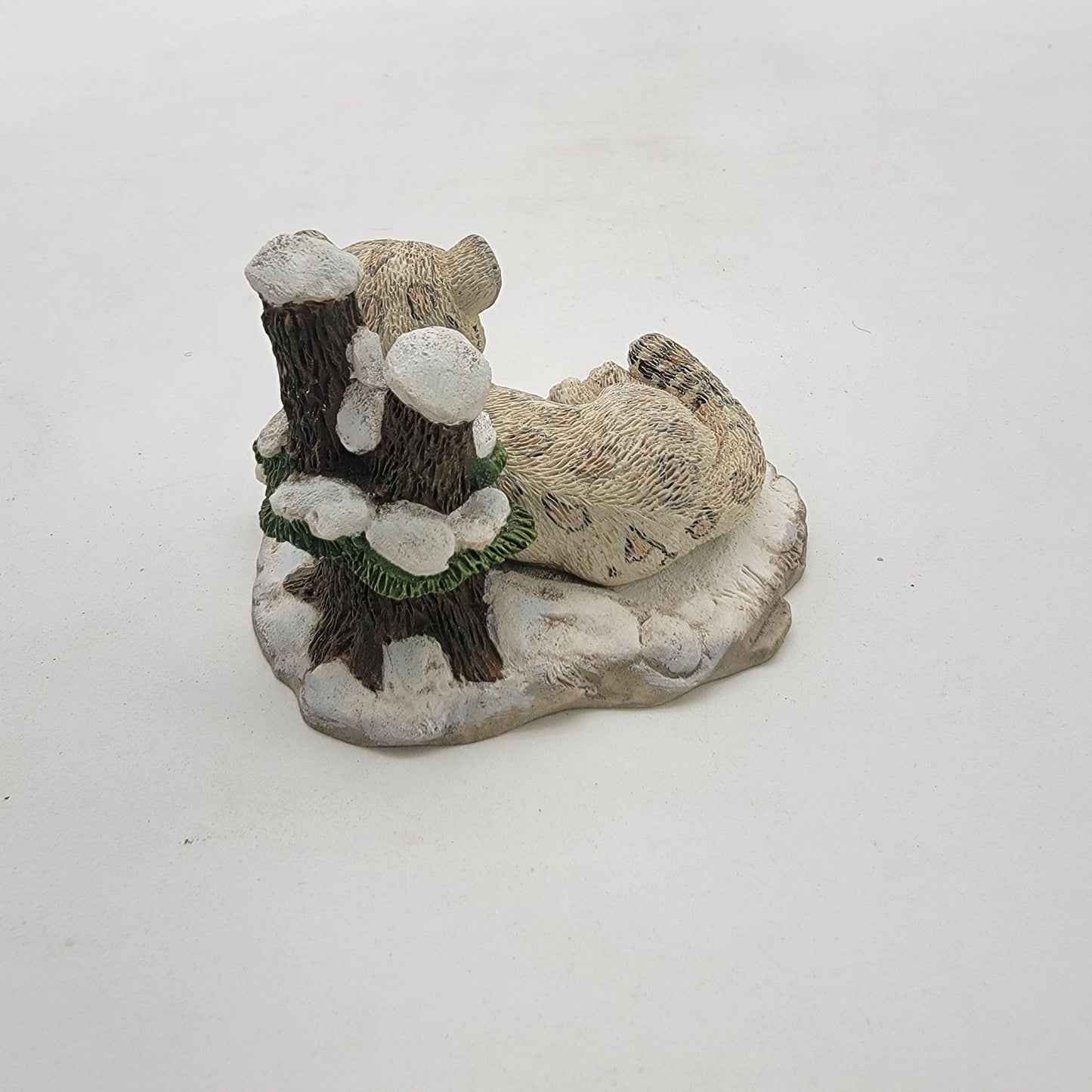 1995 The Hamilton Collection "Snow Leopard" Sculpture Figurine