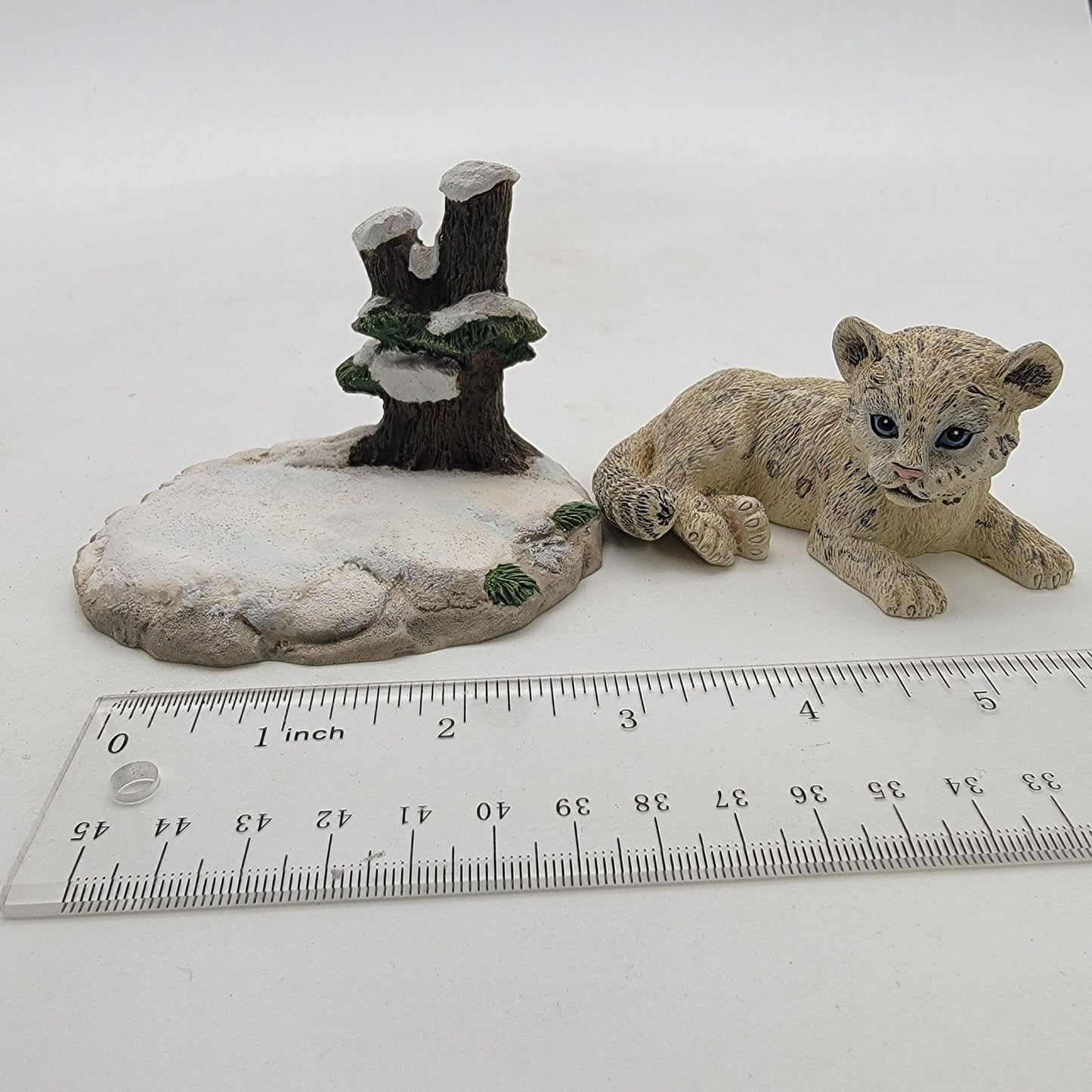 1995 The Hamilton Collection "Snow Leopard" Sculpture Figurine