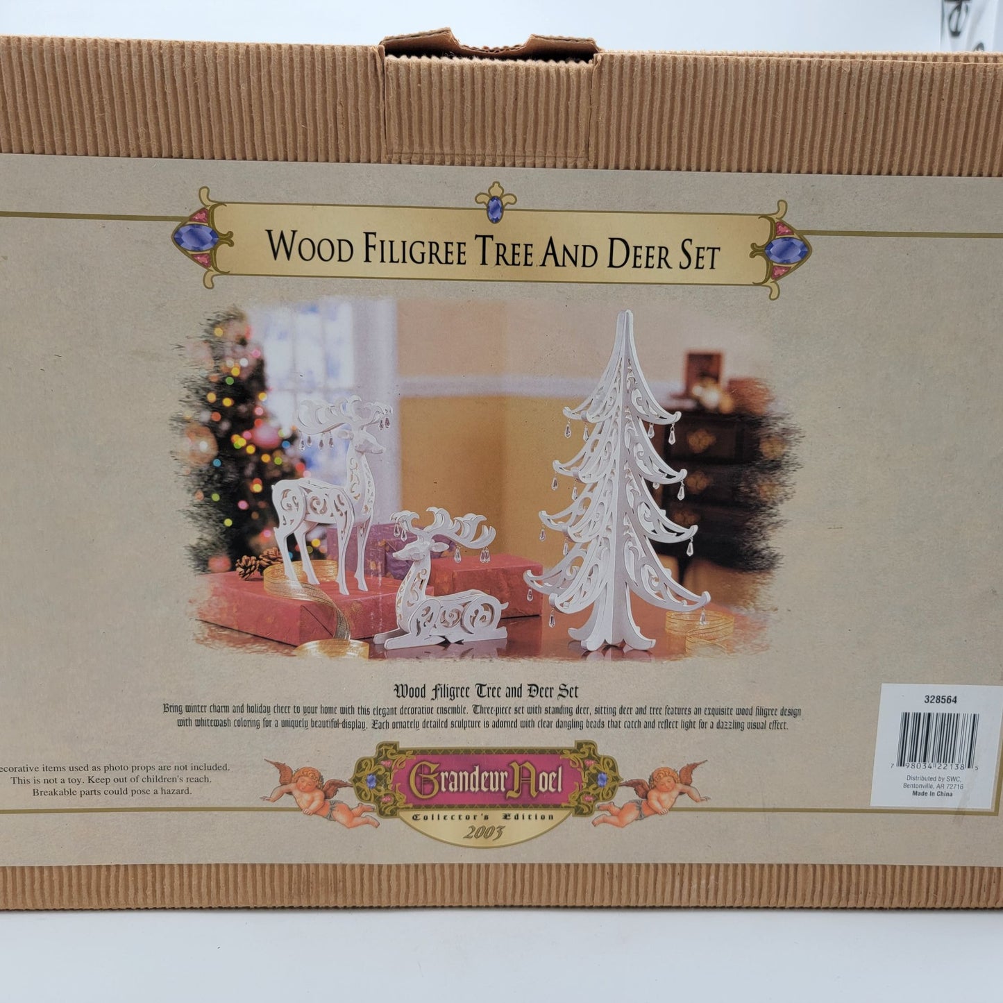 Grandeur Noel Wood Filigree Tree & Deer Set 2003 Collectors Edition