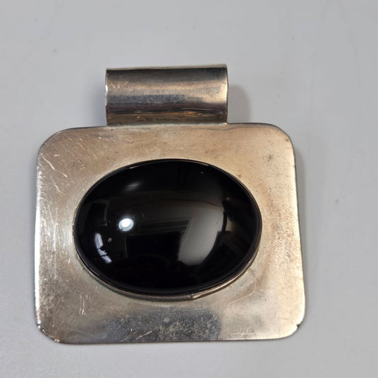 Vintage 1970s Taxco 925 Silver Pendant With Black Onyx Stone Signed TM-29 Mexico