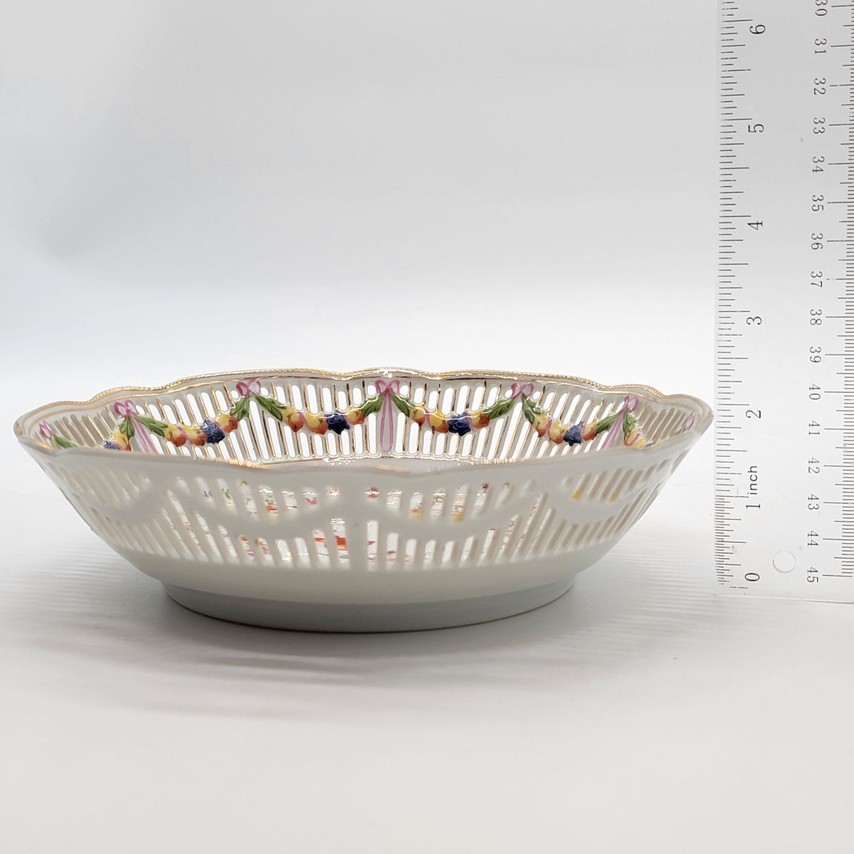 Porzellanmanufaktur Rudolf Wächter Bavaria Porcelain Reticulated Bowl