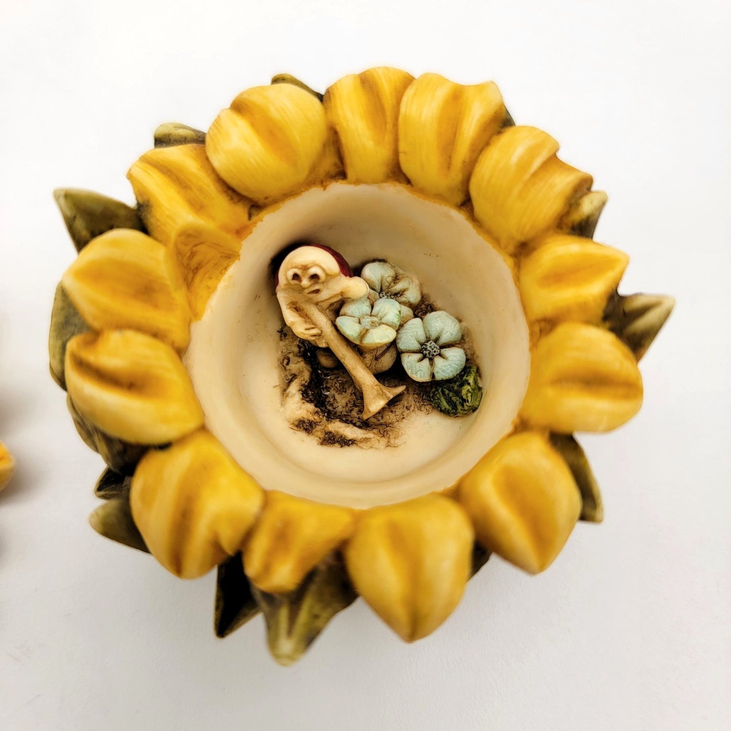 Vintage 2001 Lord Byron Harmony Garden Sunflower III Trinket Box Harmony Kingdom