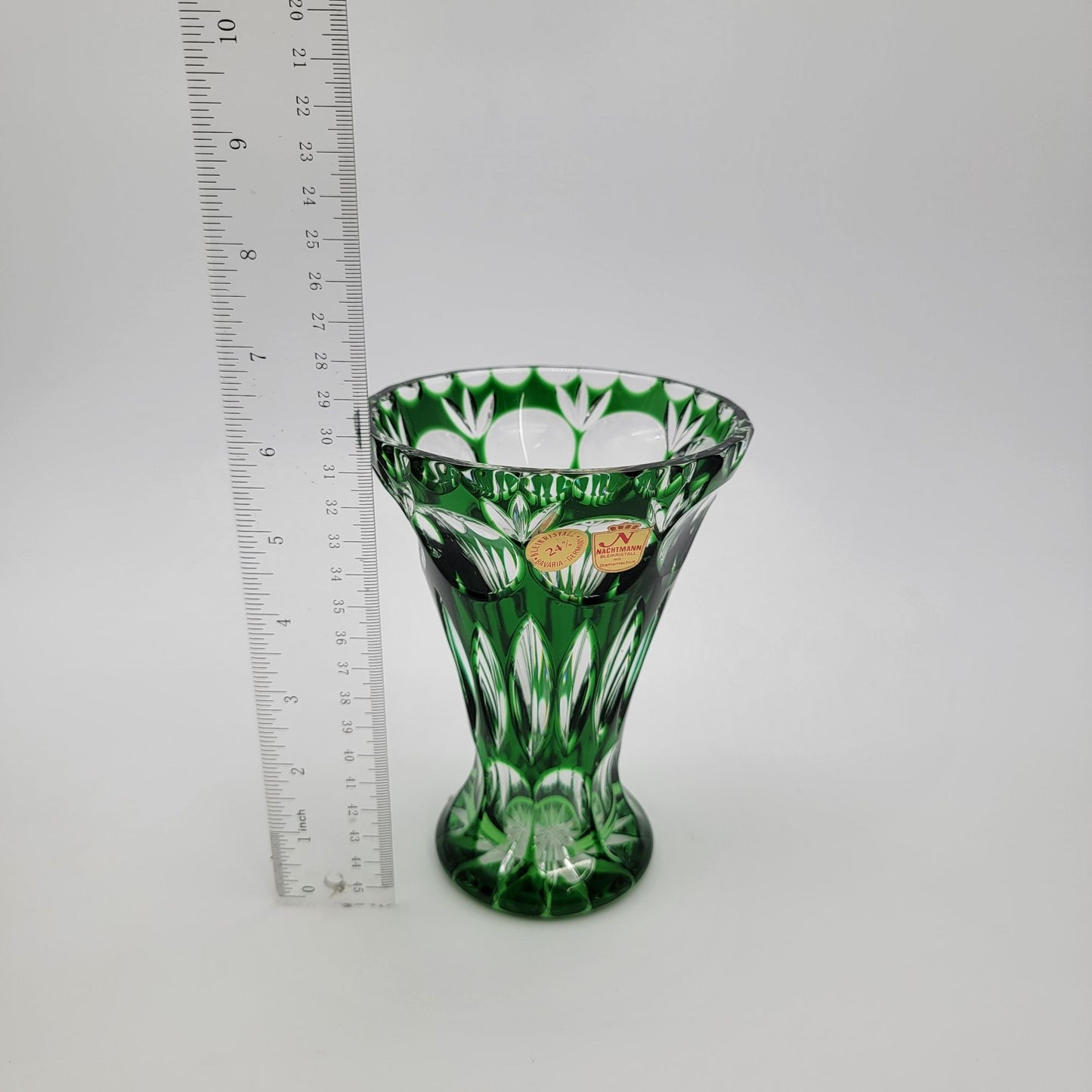 Nachtmann Bavarian Bleikristall 24% Lead Crystal Green Cut to Clear Glass Vase