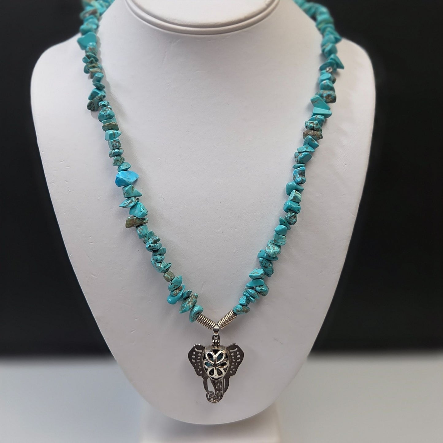 Penobscot Nation Native American 925 Elephant Pendant Turquoise Stone Chip Necklace 21.5"