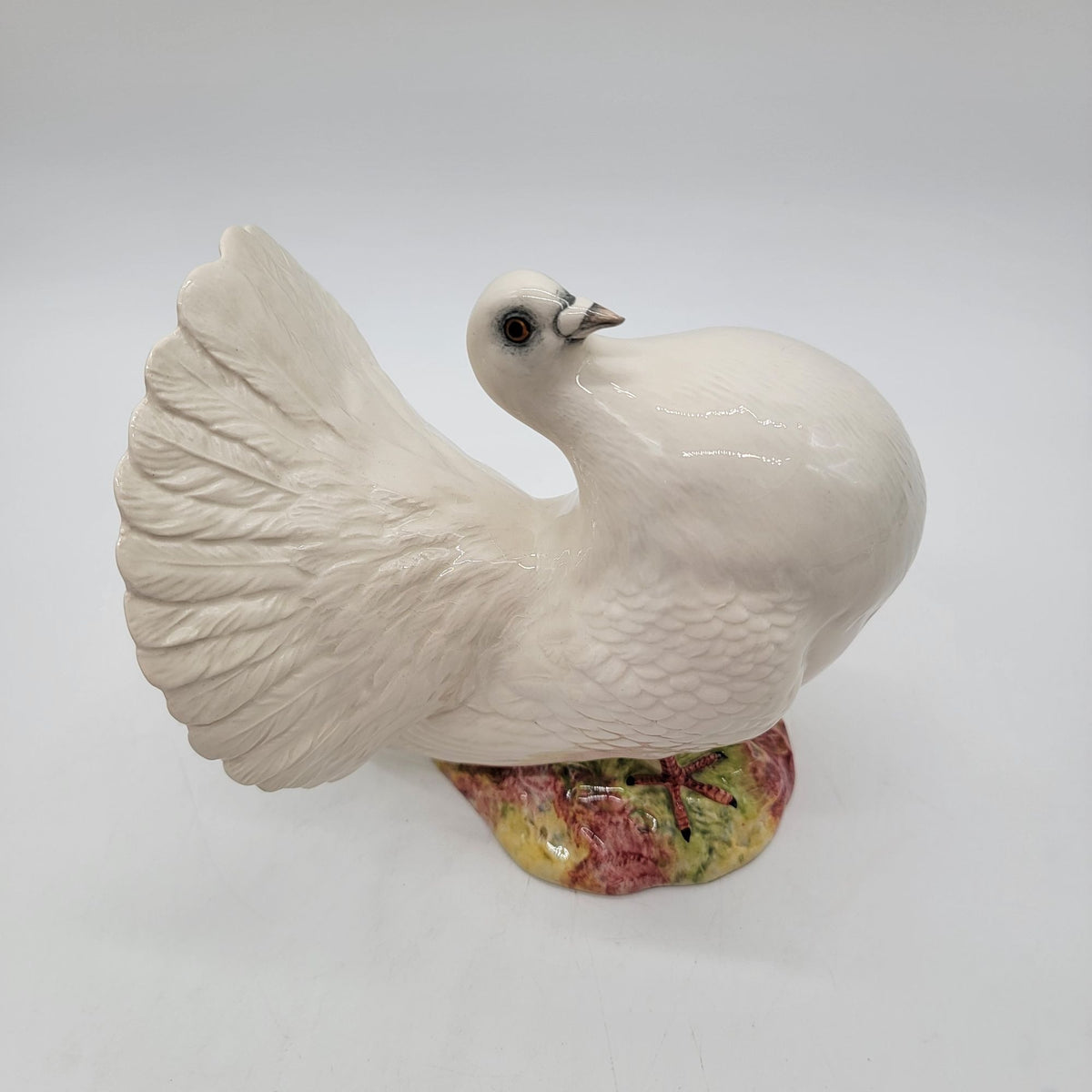 Beswick Fantail Pigeon Porcelain Figurine Model #1614