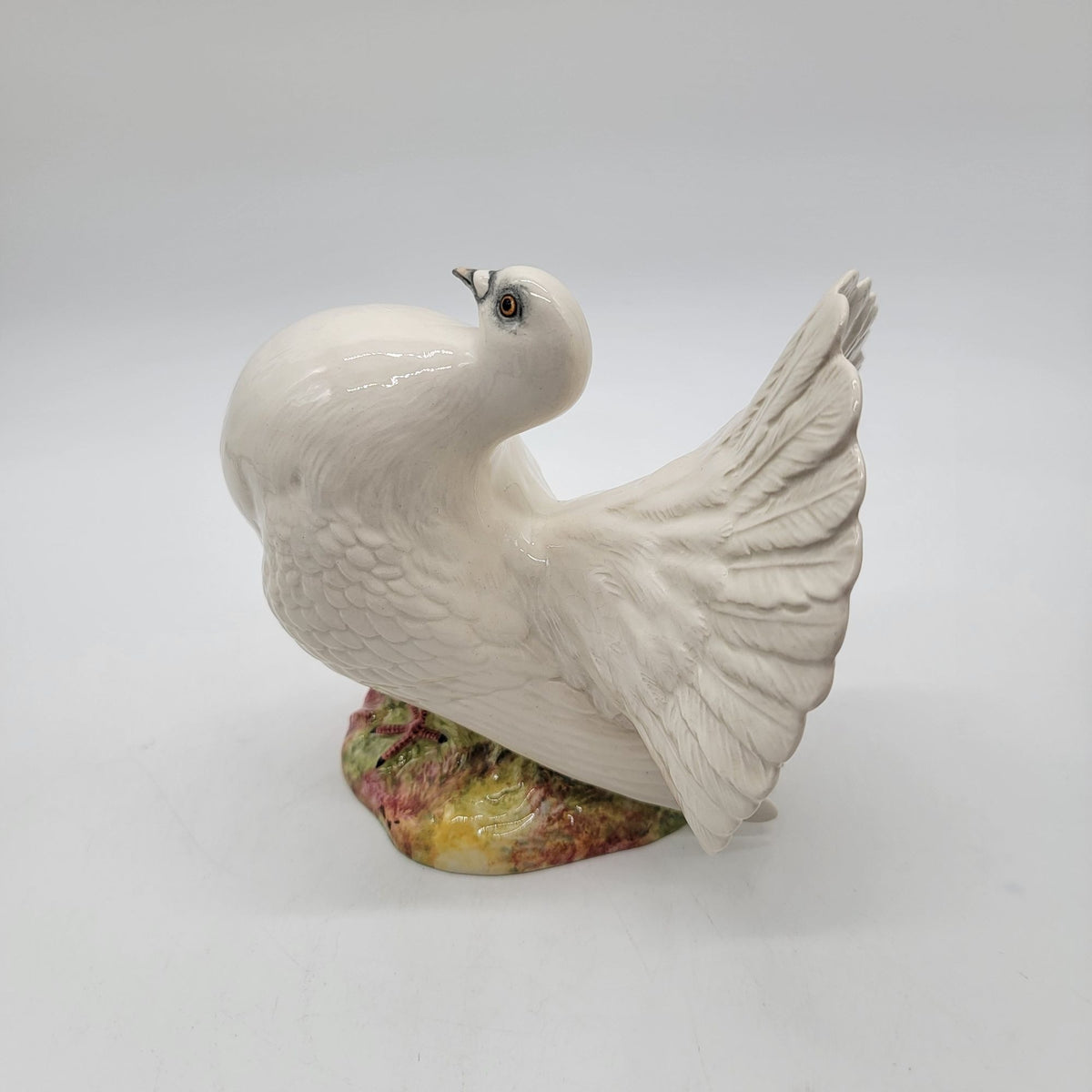 Beswick Fantail Pigeon Porcelain Figurine Model #1614