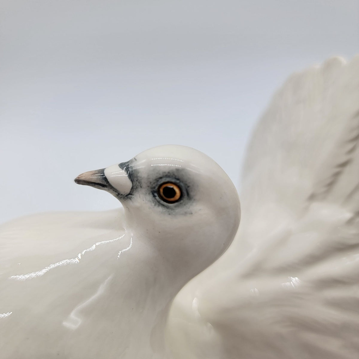 Beswick Fantail Pigeon Porcelain Figurine Model #1614
