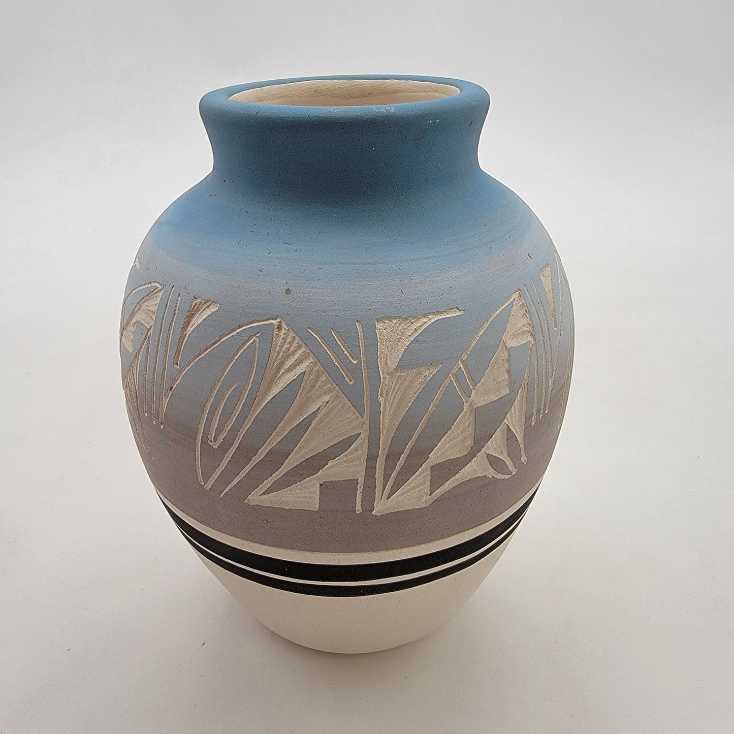 Vintage Ute Mountain Pueblo Pottery Vase Signed Talk