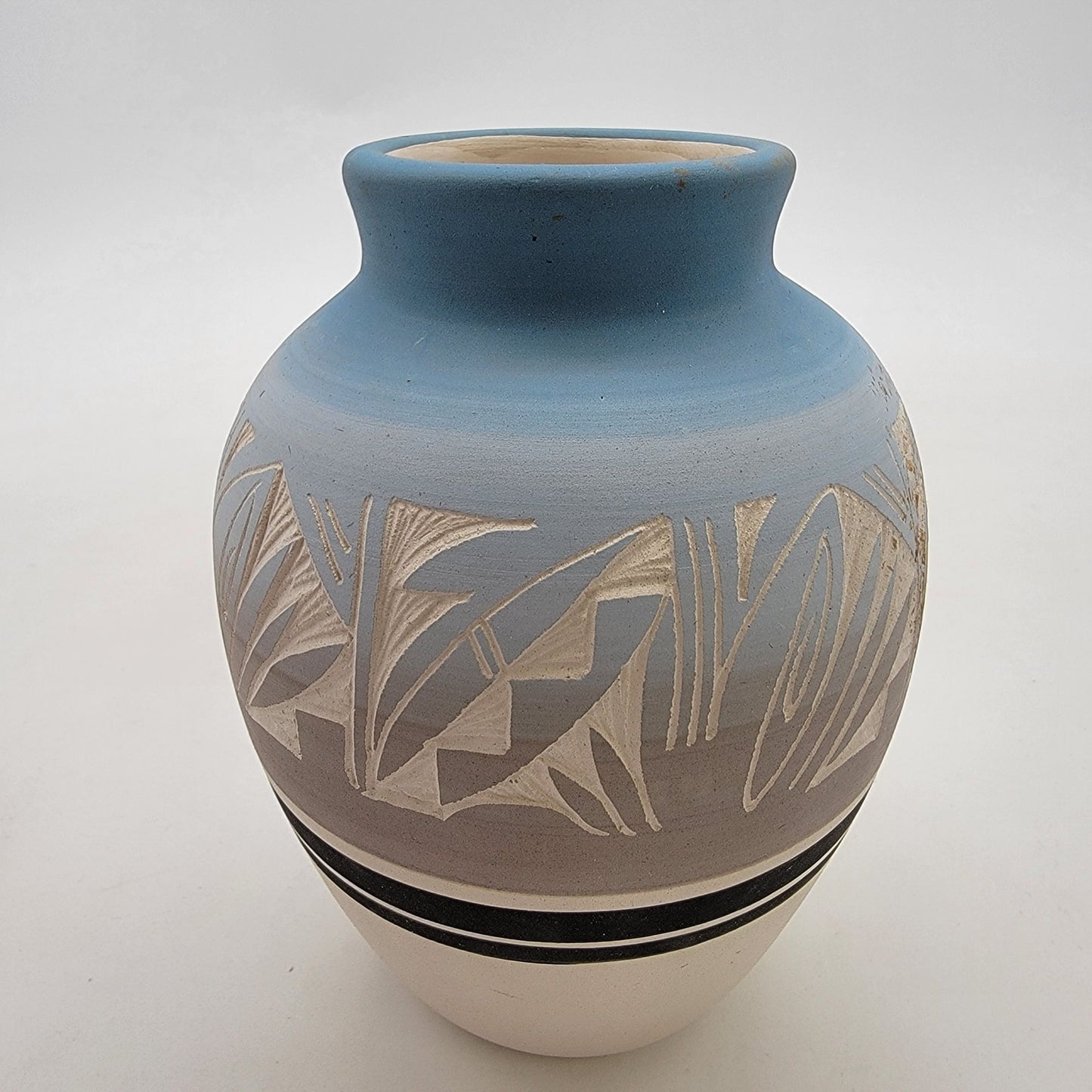 Vintage Ute Mountain Pueblo Pottery Vase Signed Talk