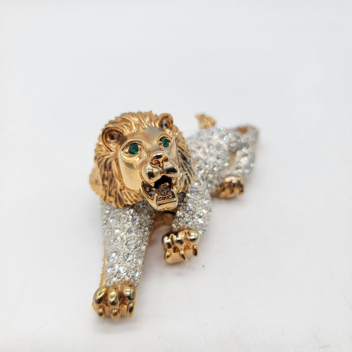 Vintage White Crystal Rhinestone Lion Trinket Box