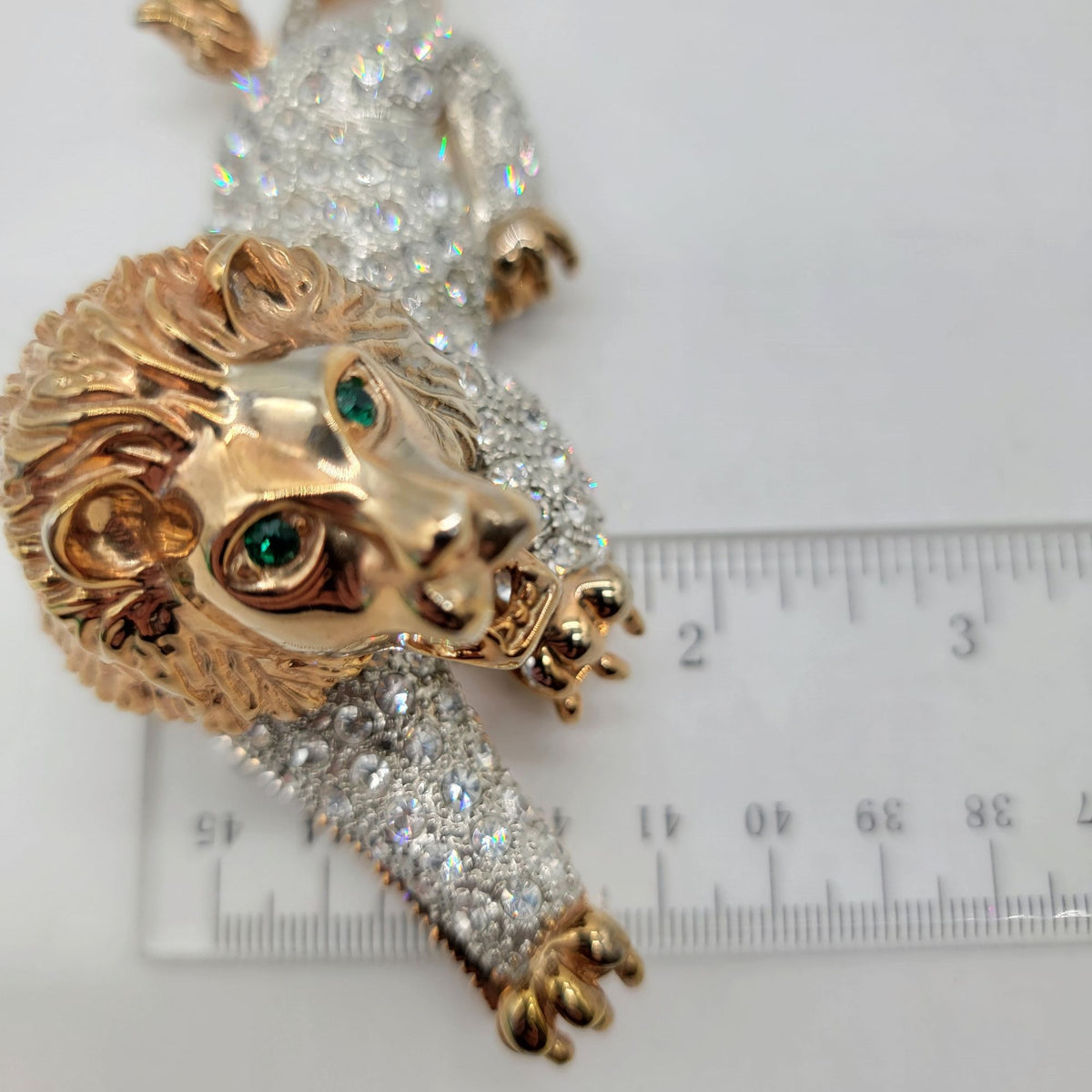Vintage White Crystal Rhinestone Lion Trinket Box