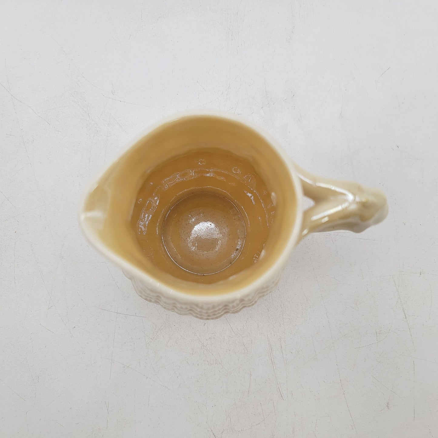 Belleek Milk Jug 18 Oz Tridacna Yellow No Trim with Box