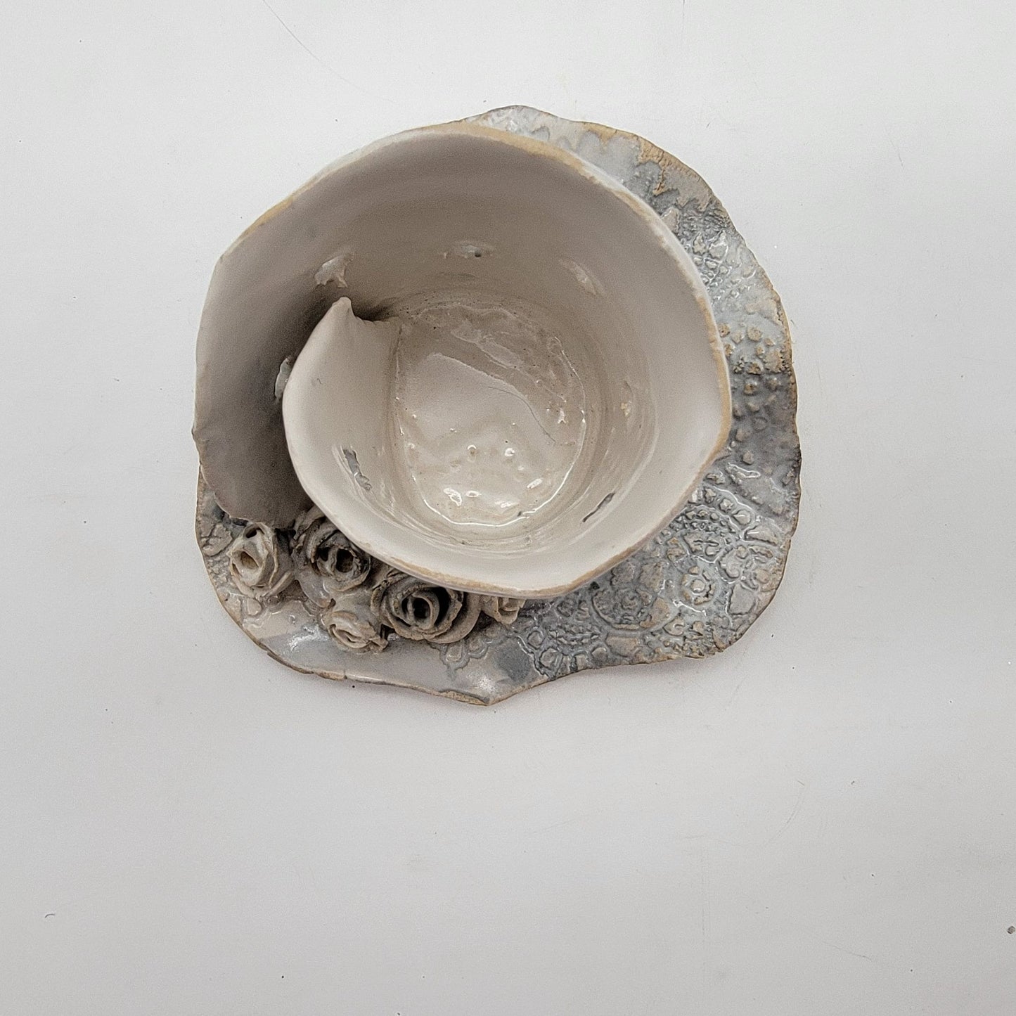 Roses & Lace Pottery Embossed Clay Top Hat Planter Vase