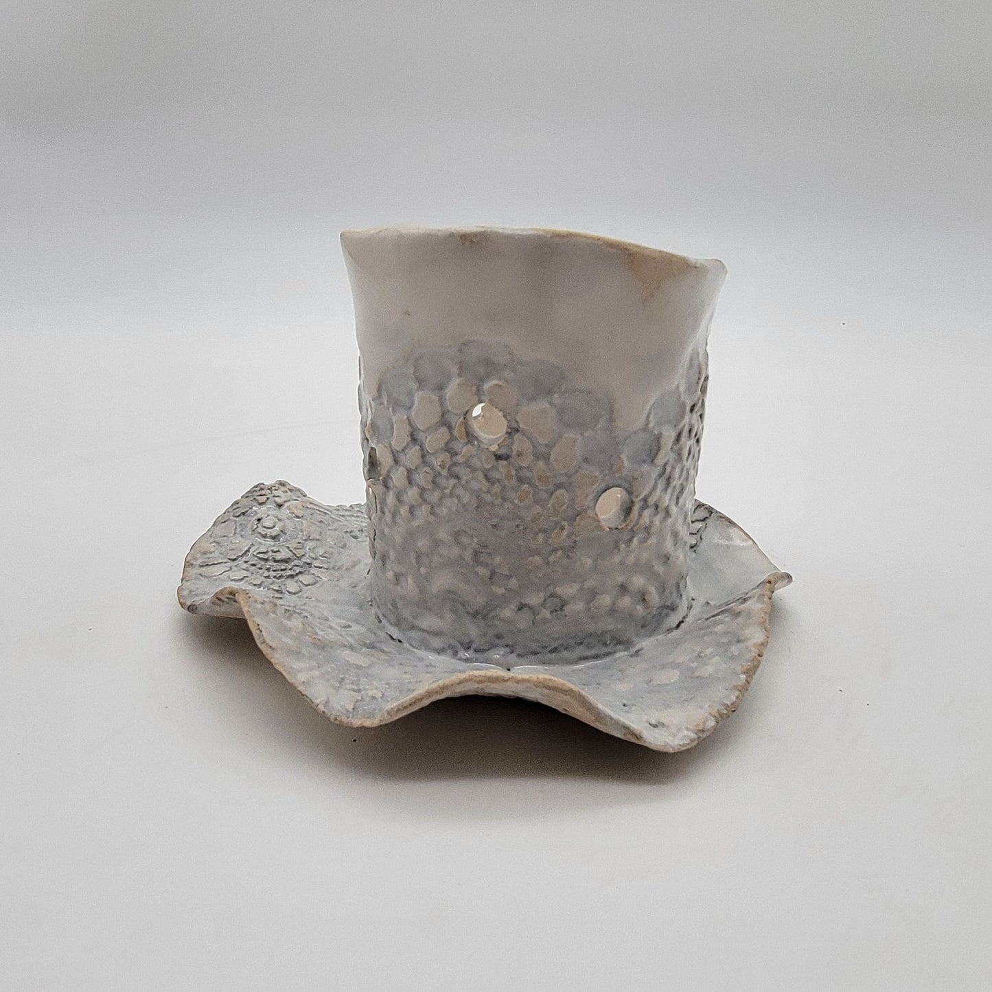 Roses & Lace Pottery Embossed Clay Top Hat Planter Vase