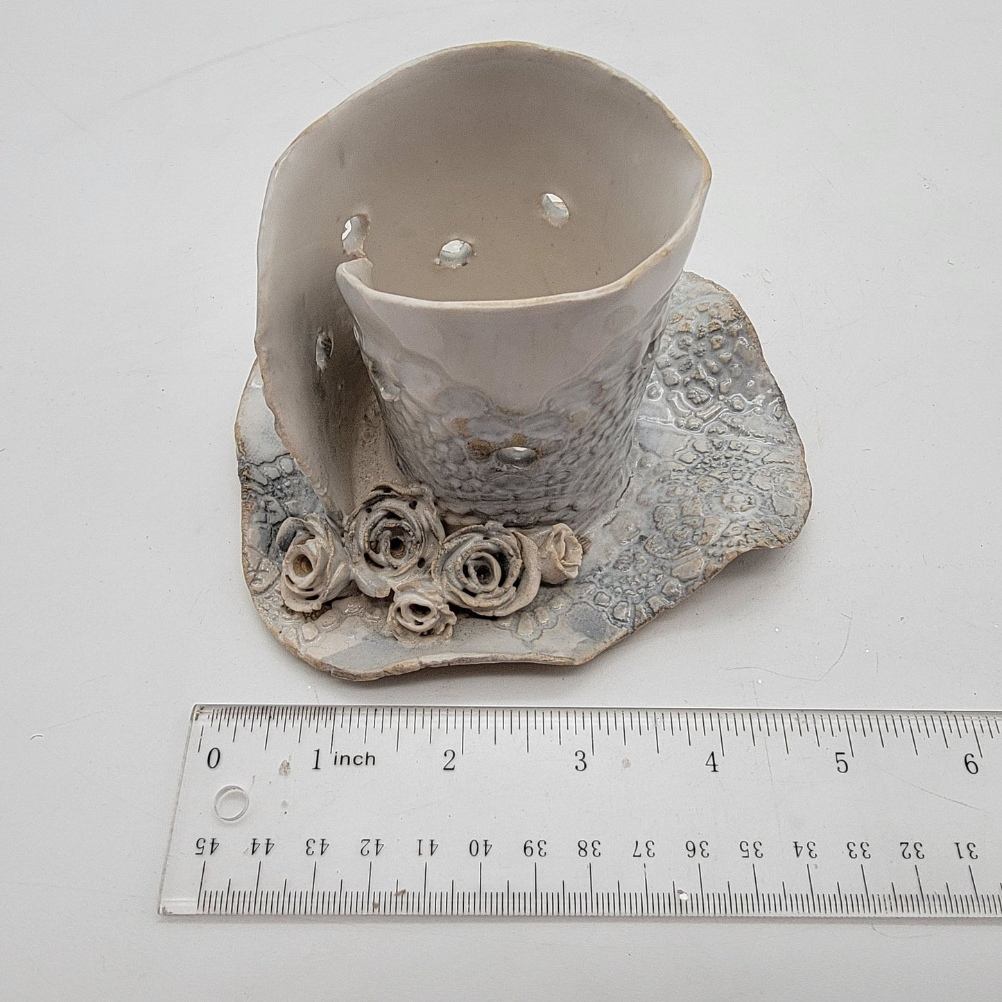 Roses & Lace Pottery Embossed Clay Top Hat Planter Vase