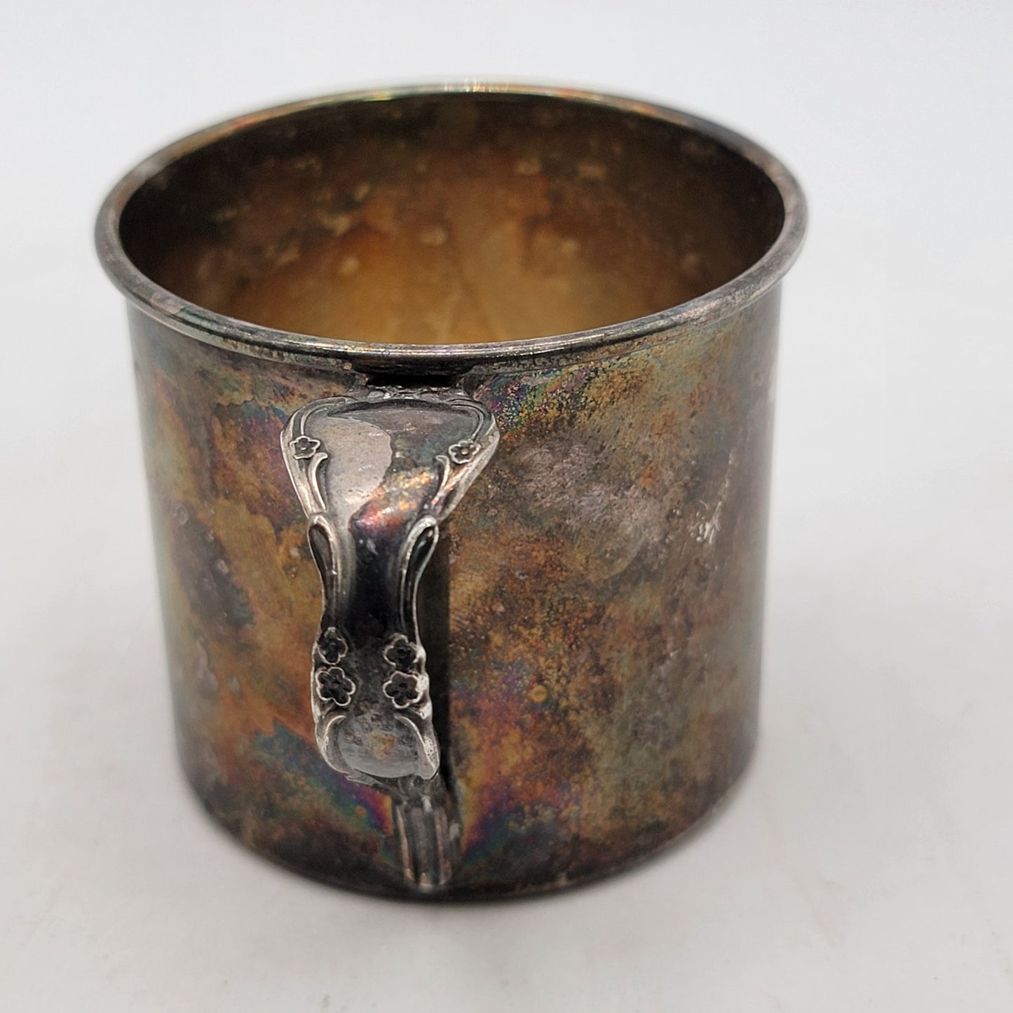 Antique Oneida Silver Plate Baby Cup With Ornate Handle & Patina Finish