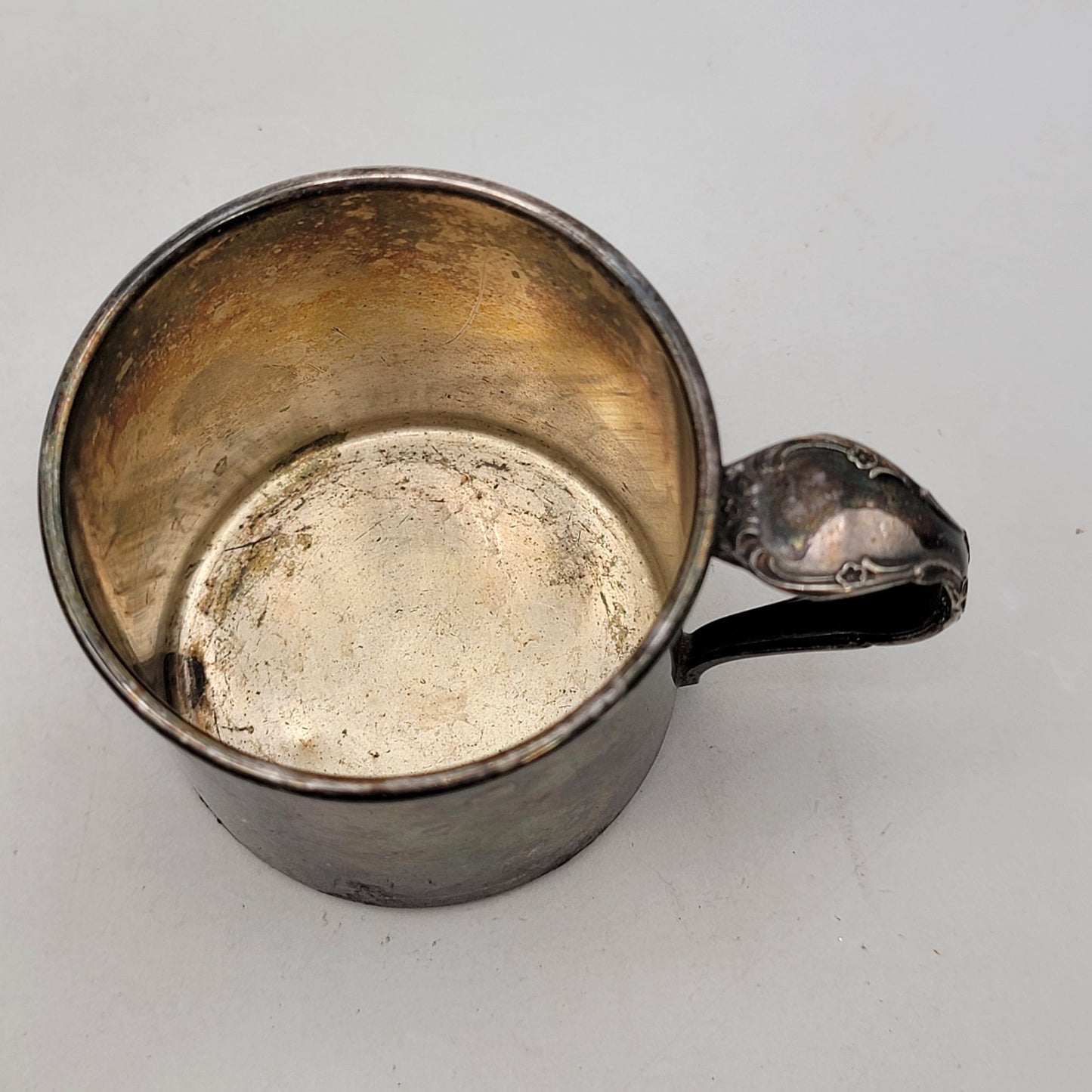 Antique Oneida Silver Plate Baby Cup With Ornate Handle & Patina Finish