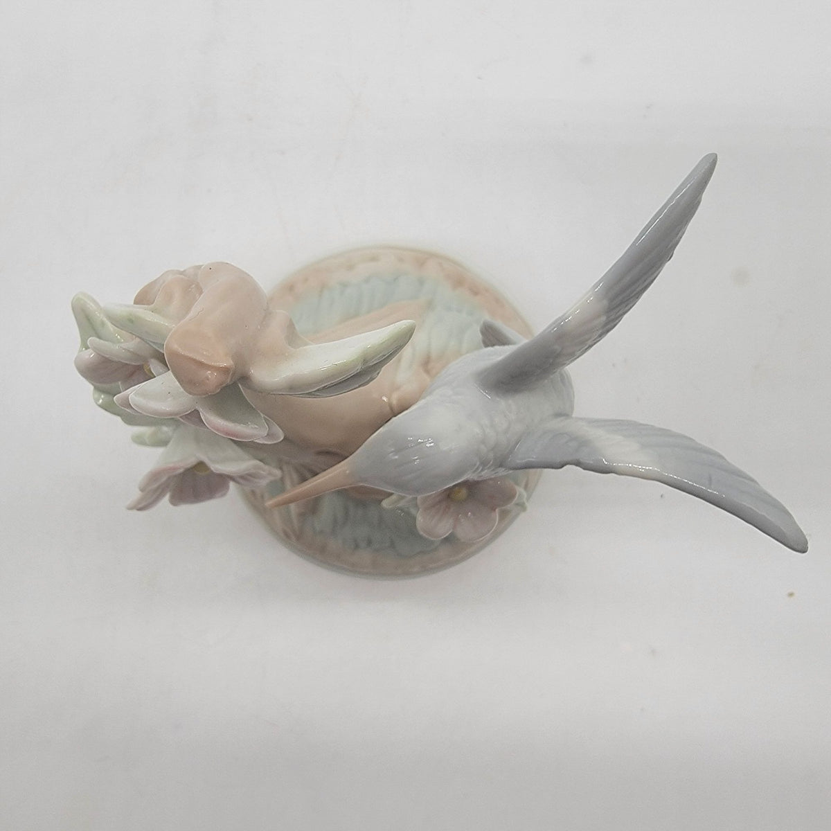 1980s Otagiri Hummingbird Porcelain Music Box