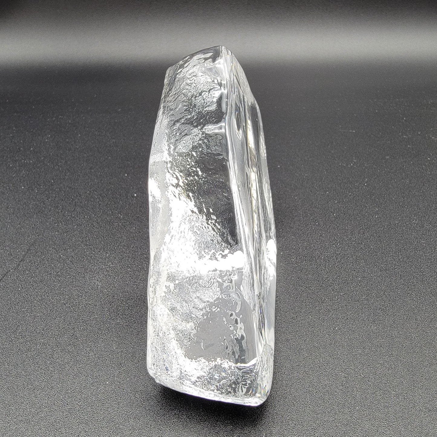 Mats Jonasson Crystal Kangaroo Paperweight Signed Sweden 3613