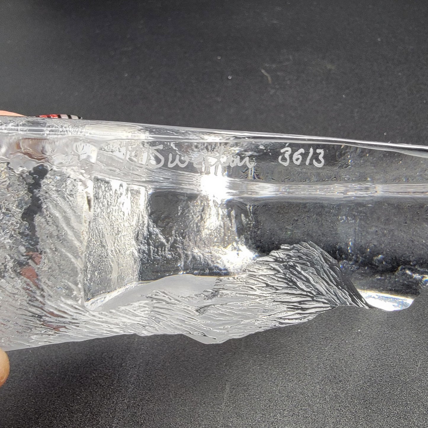 Mats Jonasson Crystal Kangaroo Paperweight Signed Sweden 3613