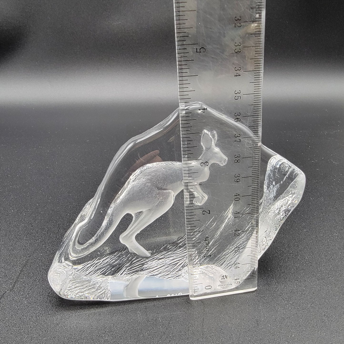 Mats Jonasson Crystal Kangaroo Paperweight Signed Sweden 3613