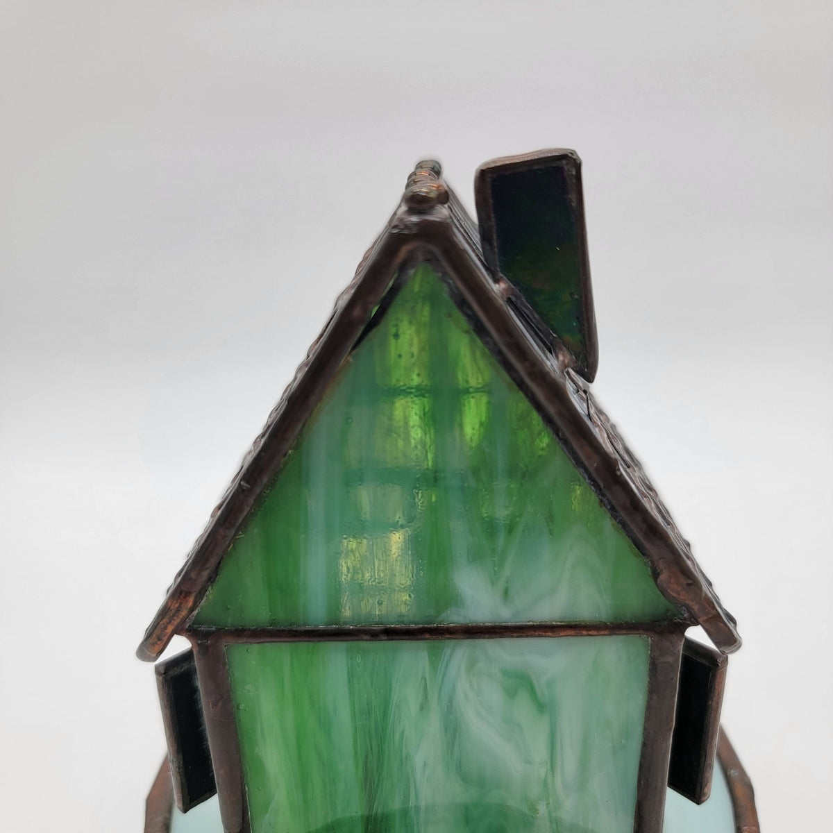 Bill Job’s "Vitreville" Collection Tiffany-Style Stained Glass House Lamp