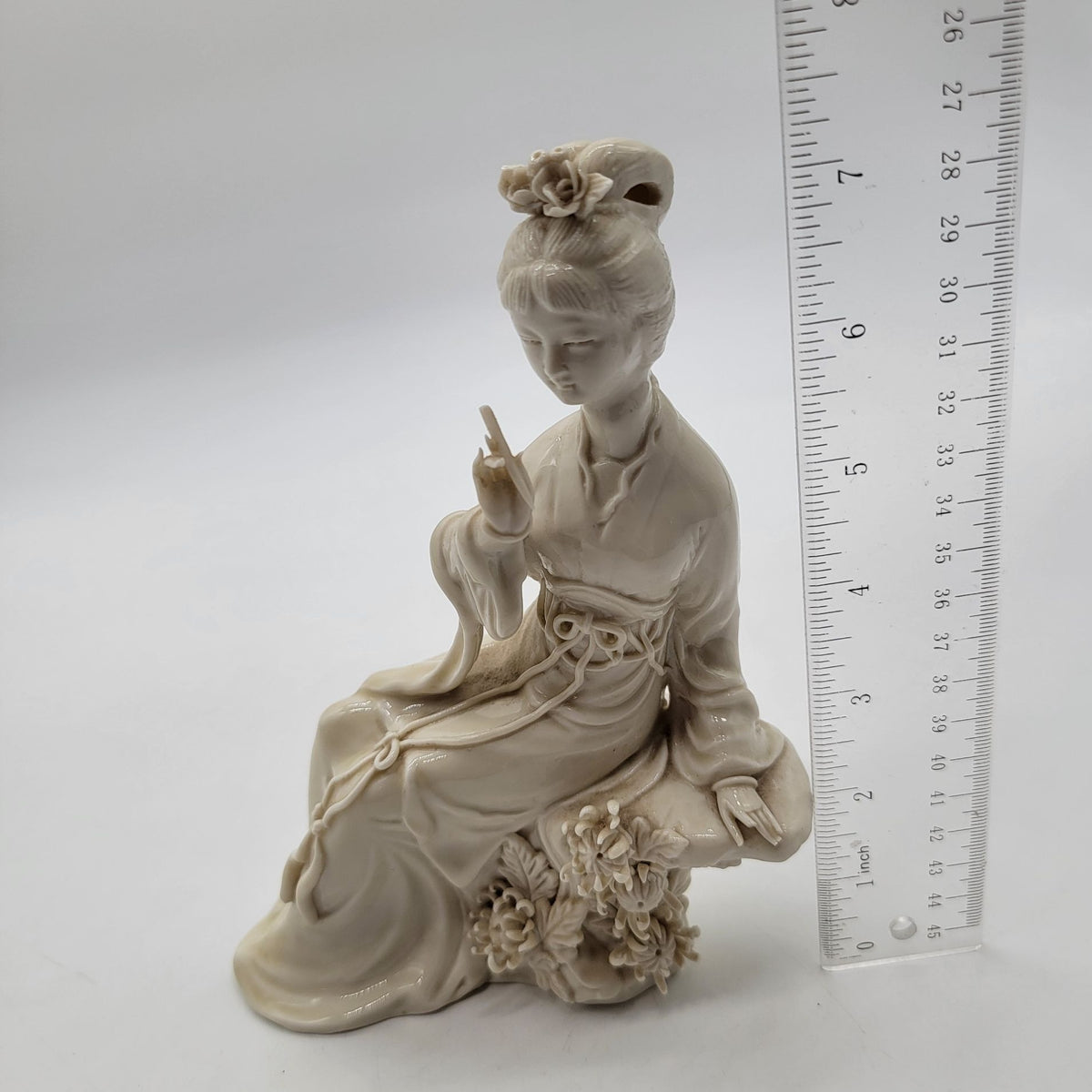 Blanc De Chine Porcelain Figurine Guanyin The Goddess As Found