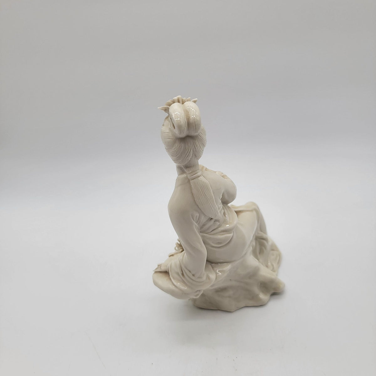 Blanc De Chine Porcelain Figurine Guanyin The Goddess As Found
