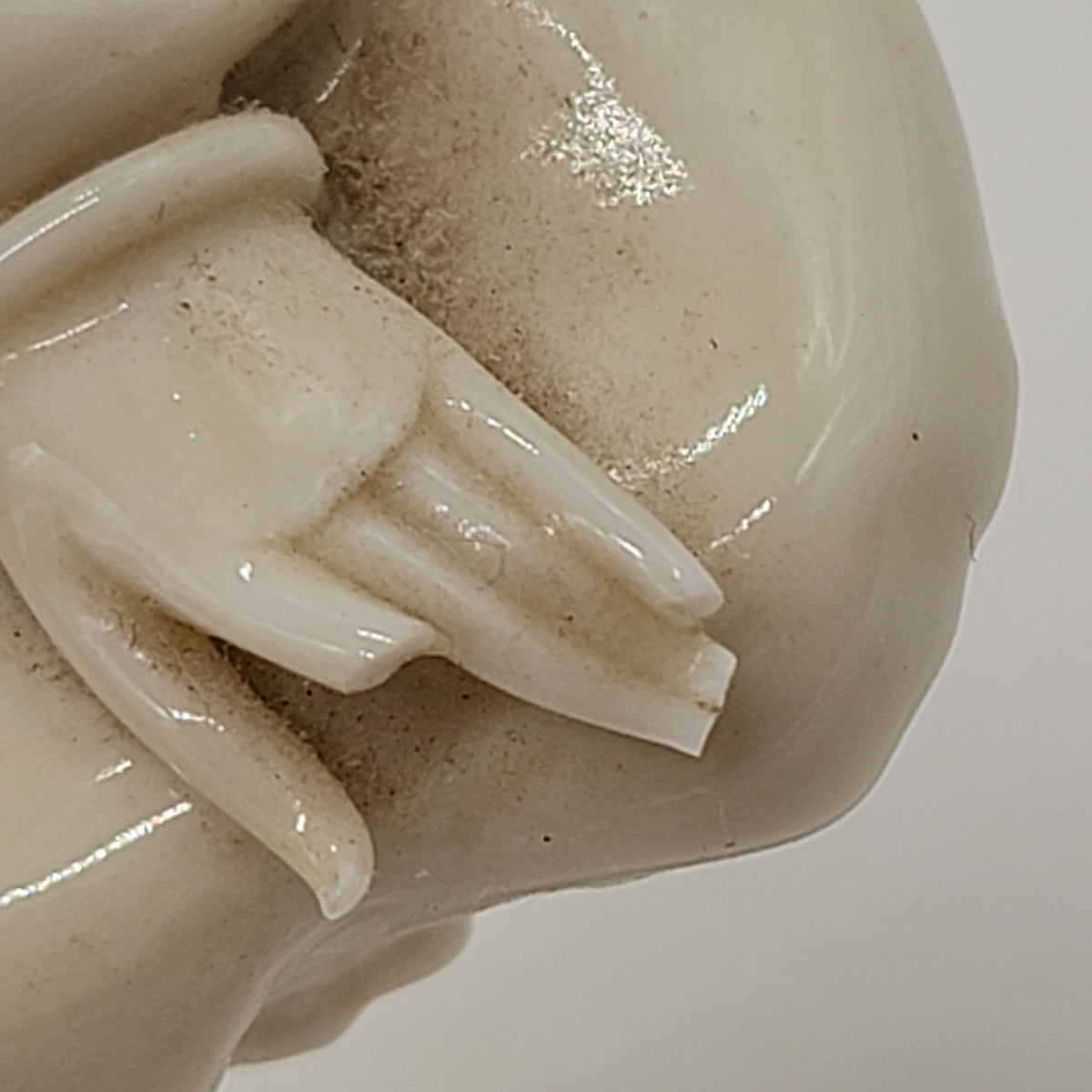 Blanc De Chine Porcelain Figurine Guanyin The Goddess As Found