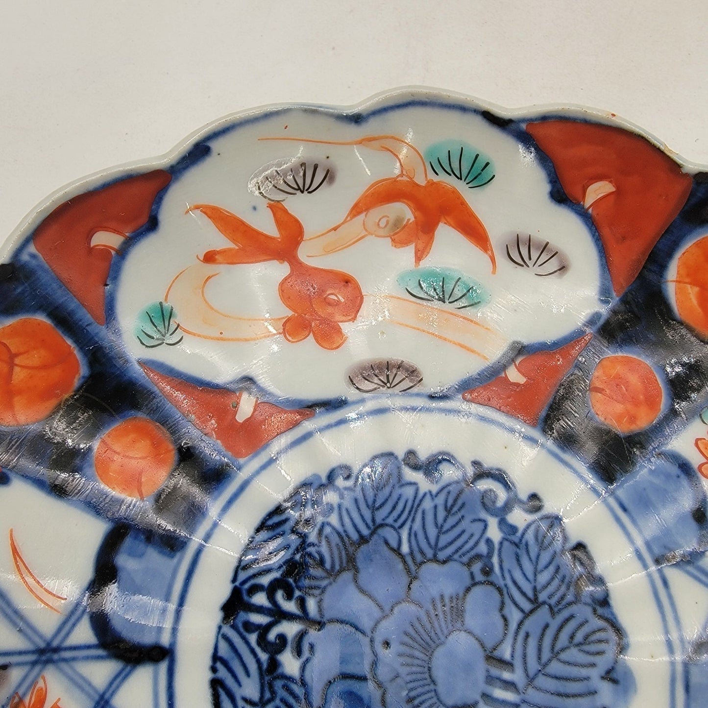Vintage Japanese Imari Porcelain Dish With Scalloped Edges & Hand-Painted Floral & Goldfish Motif